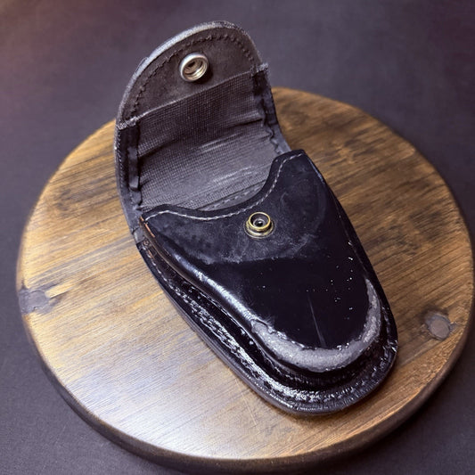 Gould & Goodrich Handuff Case Black High Gloss Leather Nickle Snap H80