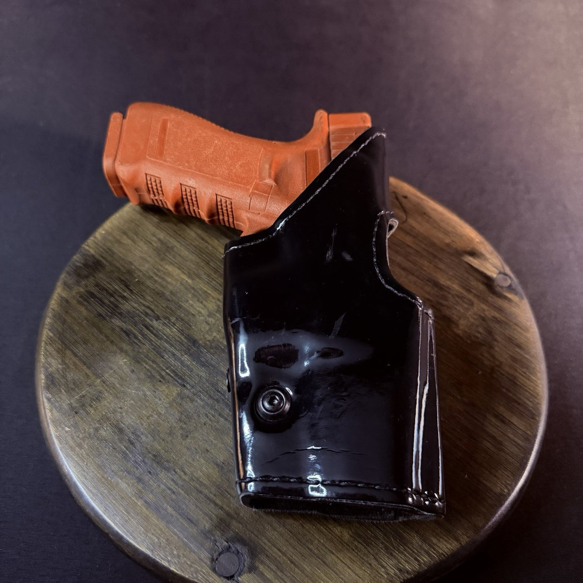 Safariland 295 Duty Holster Size Glock 17/22/31 High Gloss Leather Level II RH