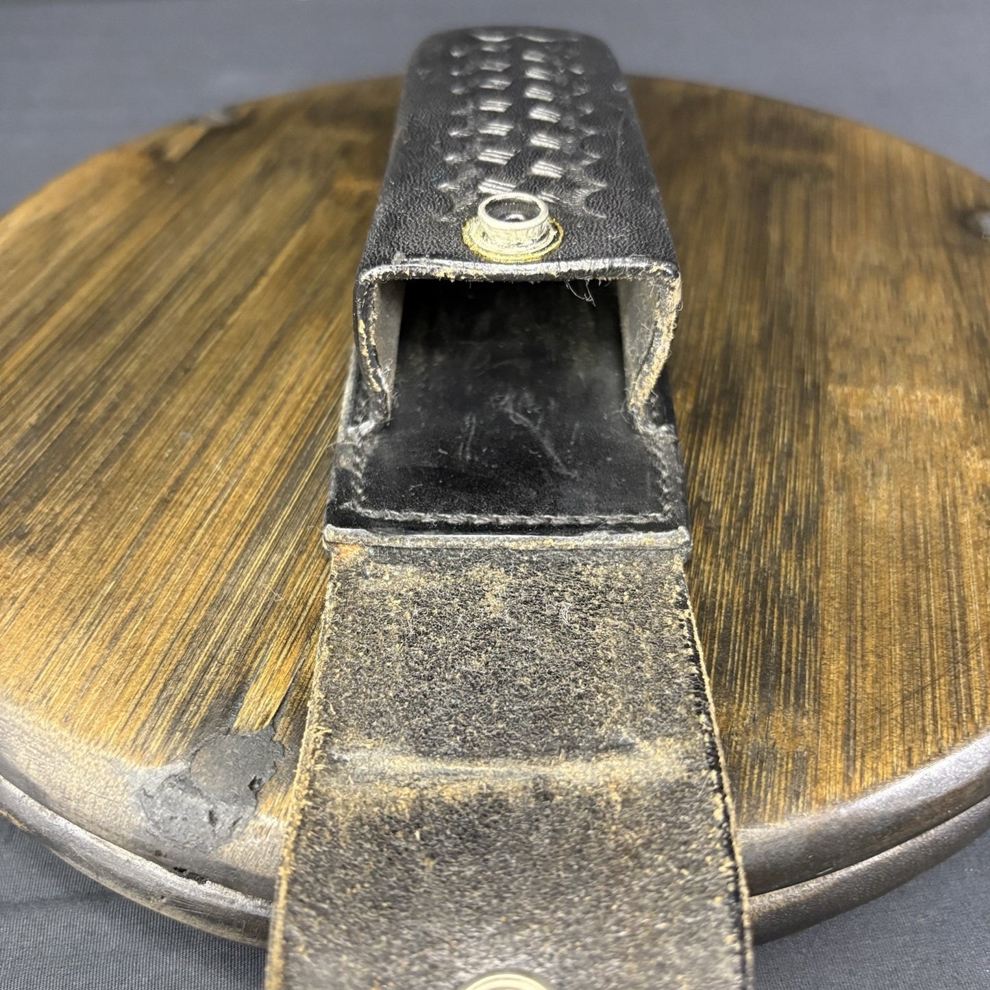 Safariland 89 Single Chrome Button Leather Basket Weave Pouch For S&W 39 .457