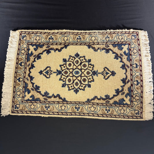 Persian Nain Rug Hand Knotted Blue Medallion 2'x1' or 23"x15" or 35cm X60cm 1