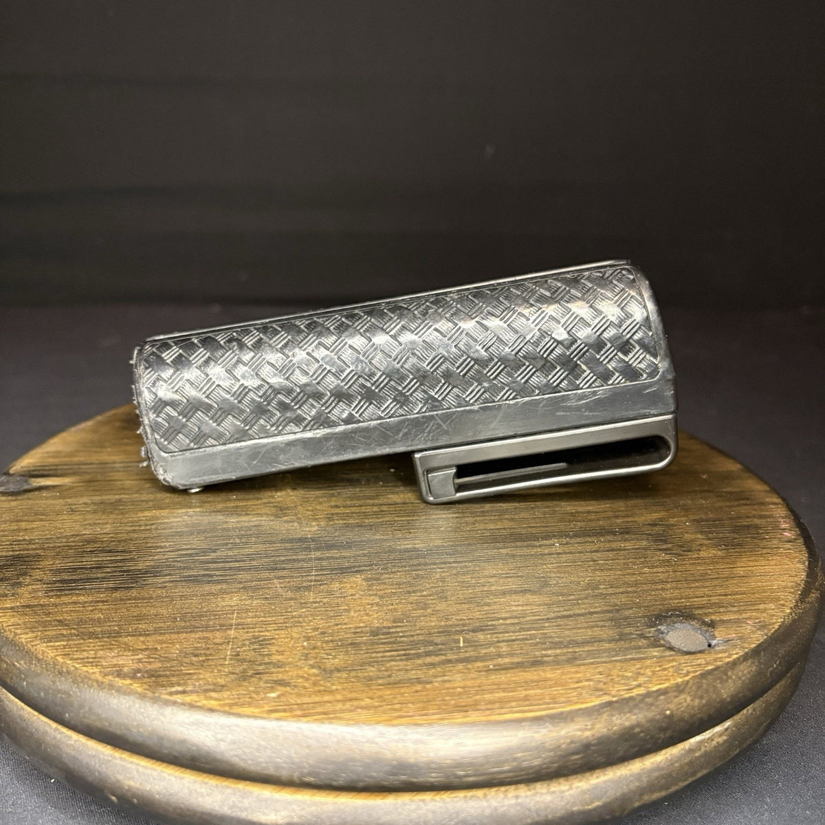 ASP Baton Holster Series 26A Side Scabbard For 26” FrictionLoc With Cracked Base