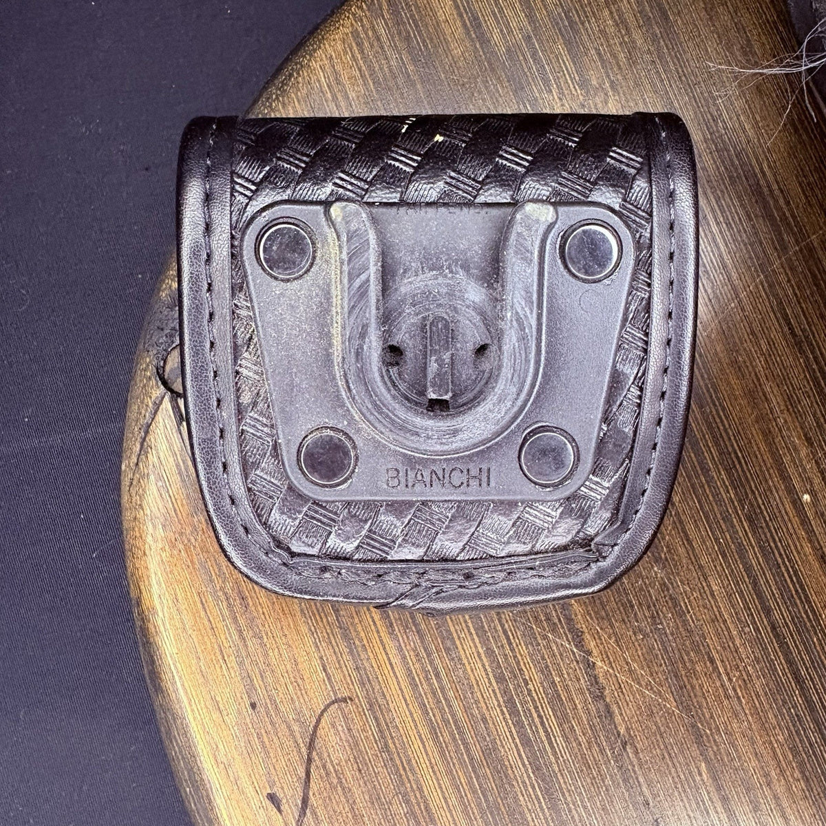 Bianchi Universal Radio Holder Swivel Back Accumold Elite Leather Basket Weave