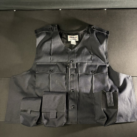 Elbeco Tactical Carrier Size Medium Black w/Magazine & Radio Pouches & Waistband