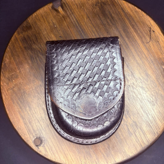 Aker 500 Handcuff Case, Leather Black Basket Weave Round