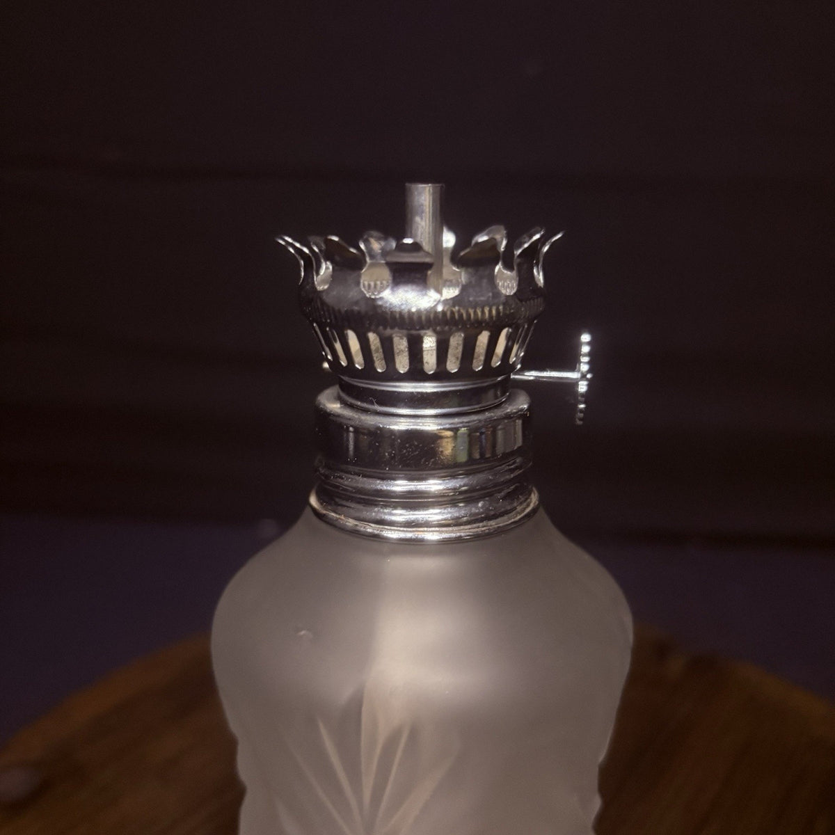 Kerosene Oil Lamp Burner 1/4" Wick 3/4" Threads Silver Tone