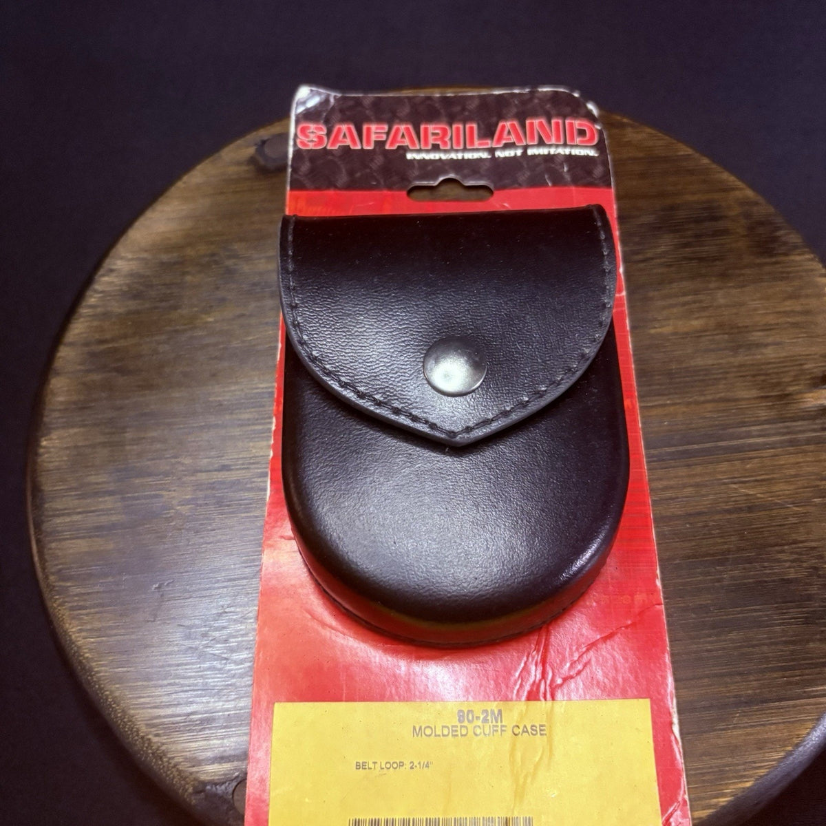 Safariland 90-2M Handcuff Case Plain Black Leather Chrome Snap For Duty Belt