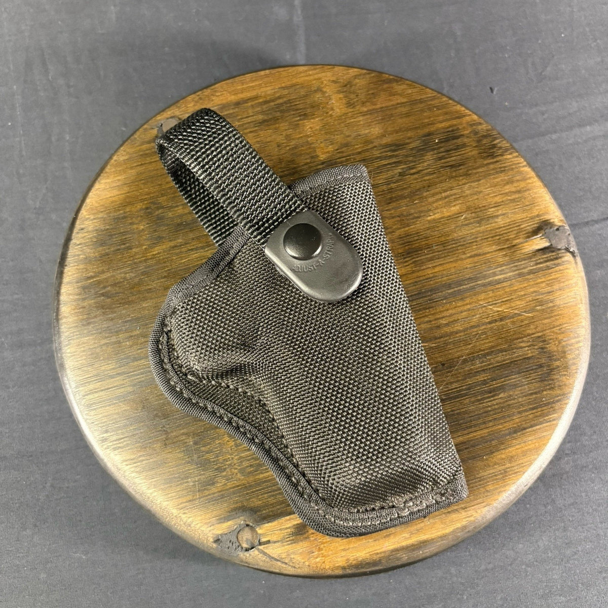 Bianchi Pistol Holster Size Universal Nylon Adjustable Snap Strap