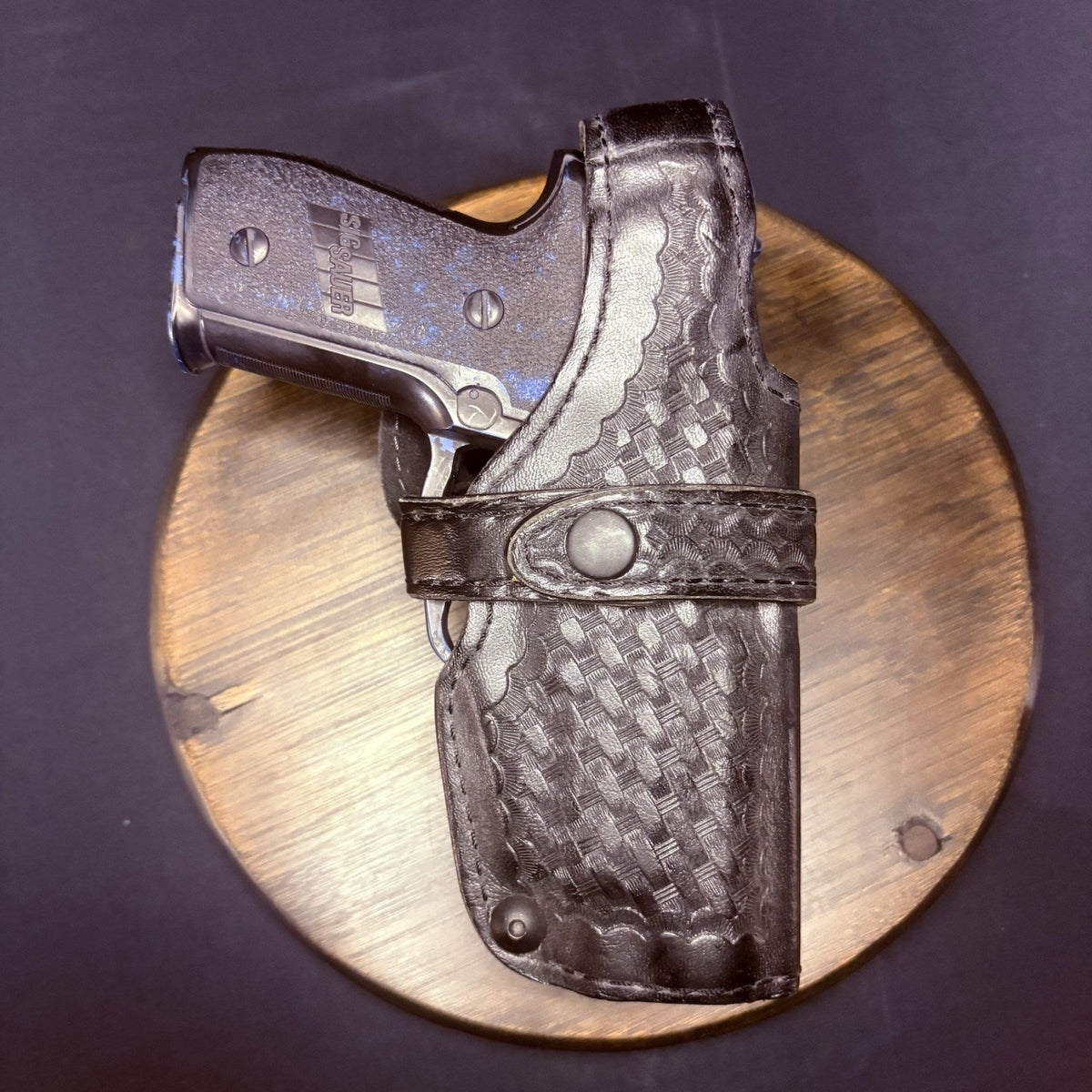 Safariland SIG P-226 Duty Holster 070 Retention Snap Strap, Black Basket Weave