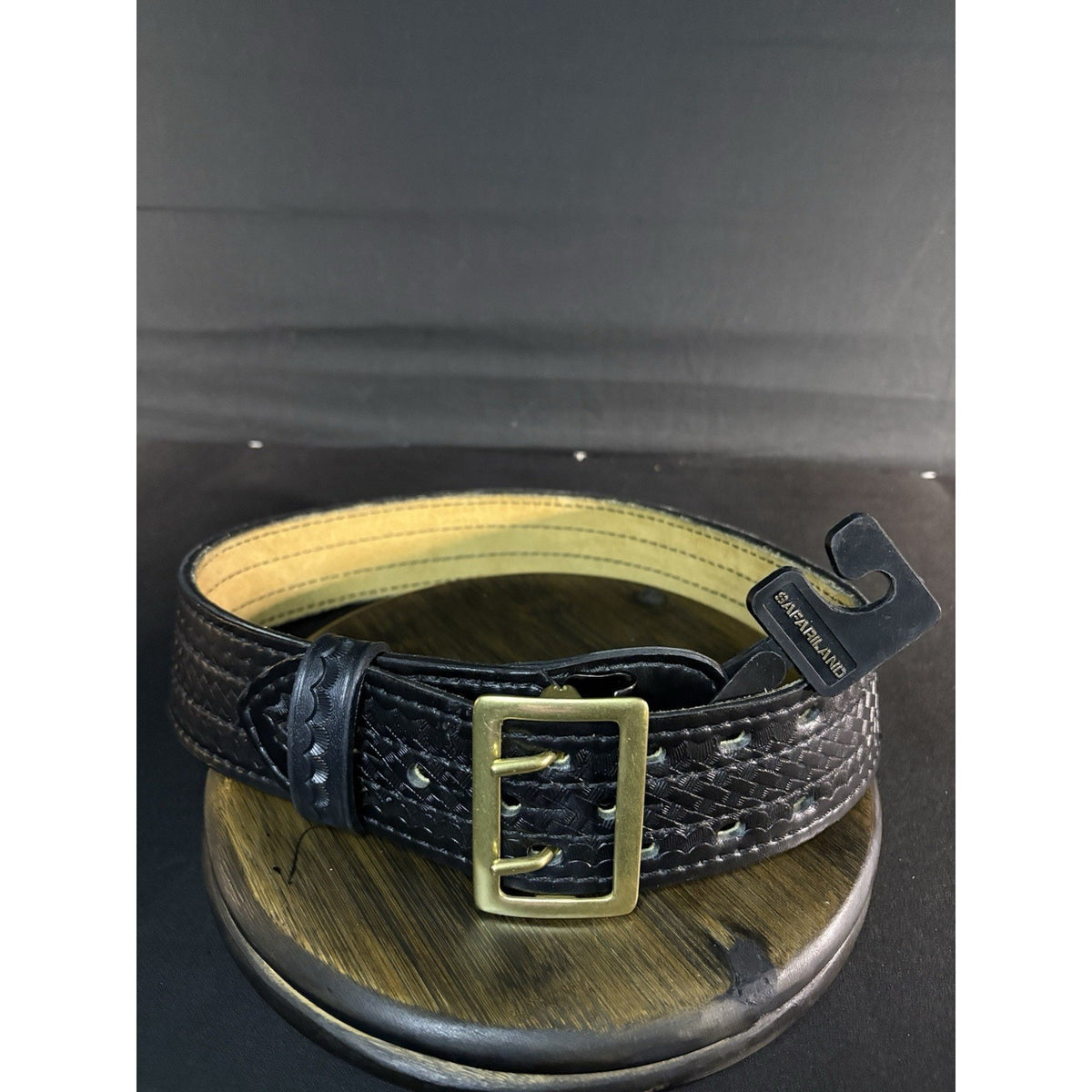 Safariland Women’s 872 Duty Belt Size 30” Basketweave Leather Sued Lined 2.25”