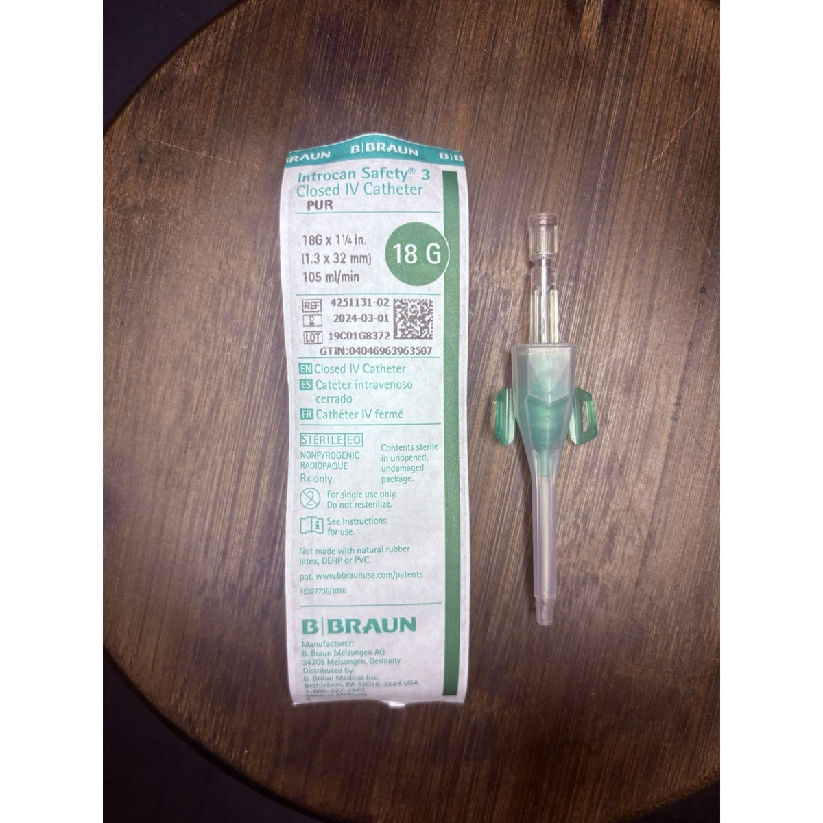 25PC Veterinary Introcan Saftey 3 Closed IV Catheter 18G x 1 1/4