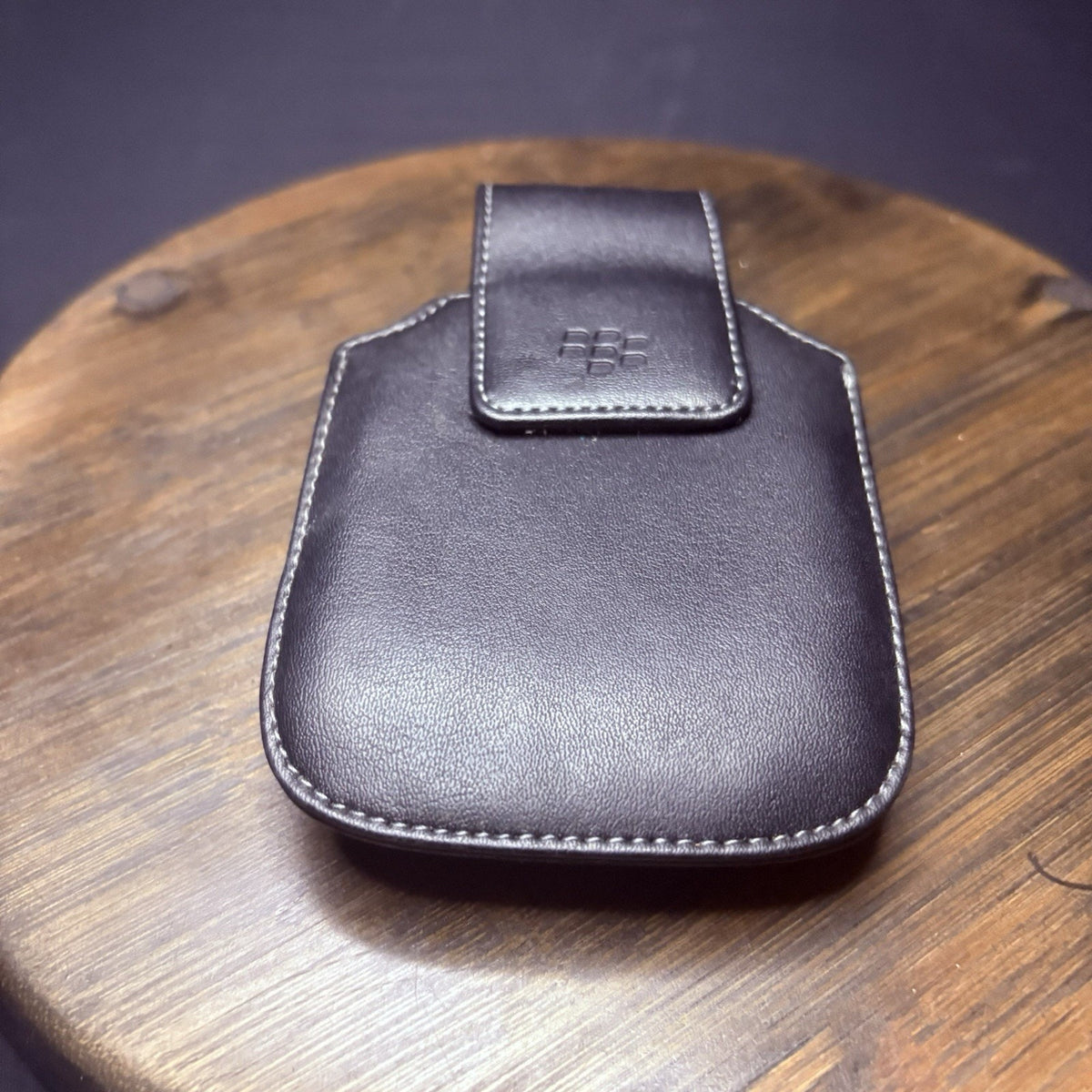 Blackberry Leather Phone Case with Swivel Belt Clip and Magnetic Closure Flap