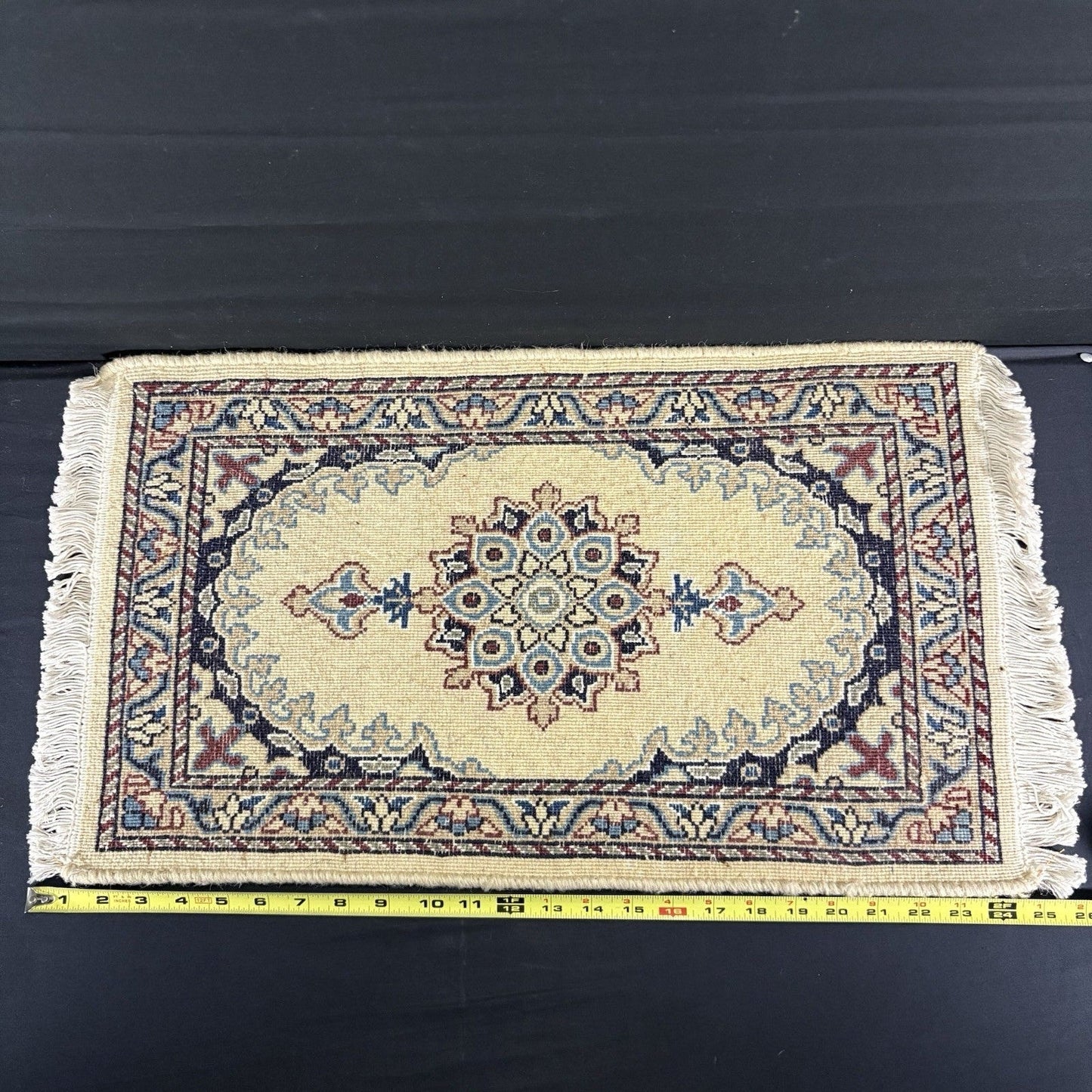 Persian Nain Rug Hand Knotted Blue Medallion 2'x1' or 24"x15" or 40cm X 60cm