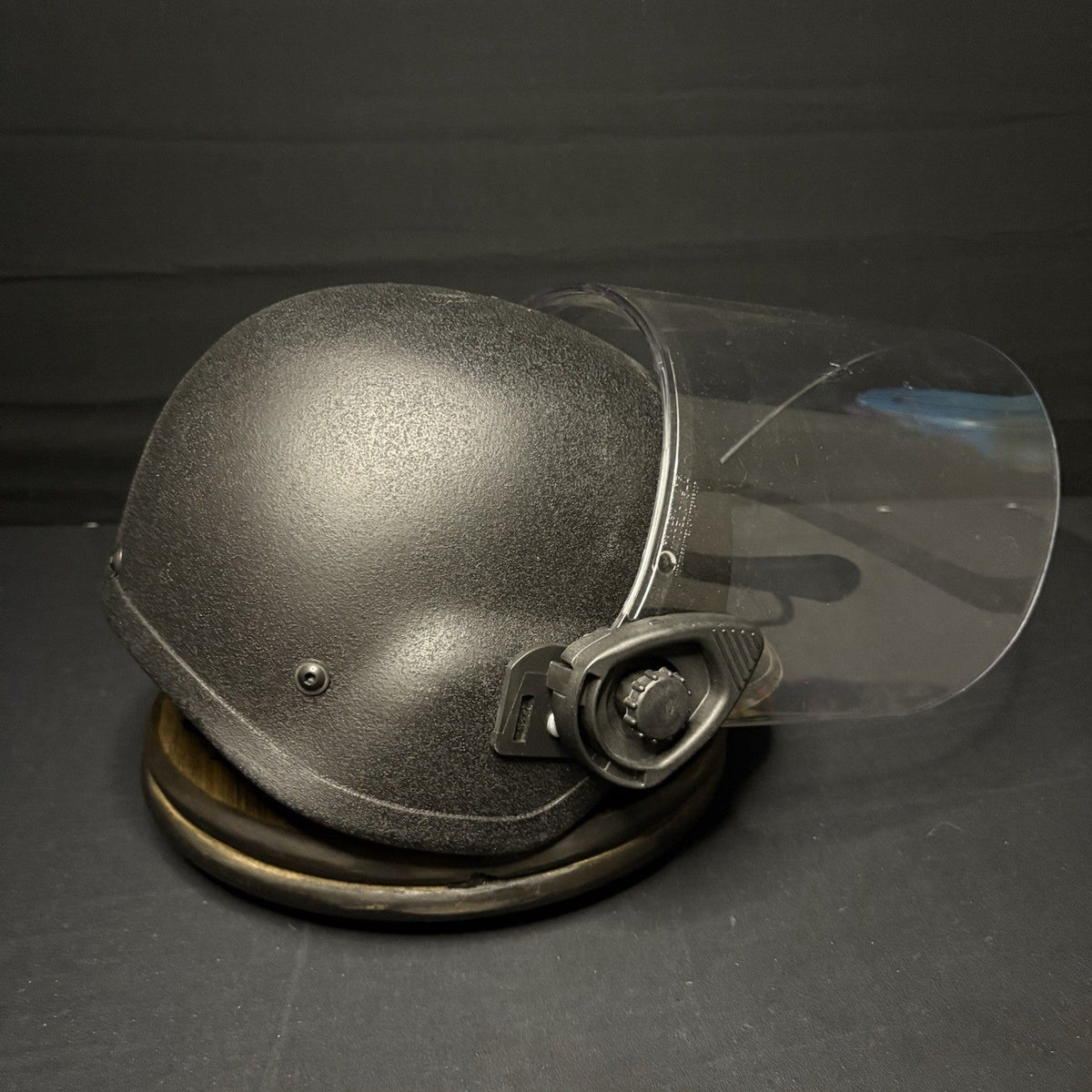Protech Ballistic 3A(IIIA) Helmet Removable Face Shield Size Medium Bullet Proof