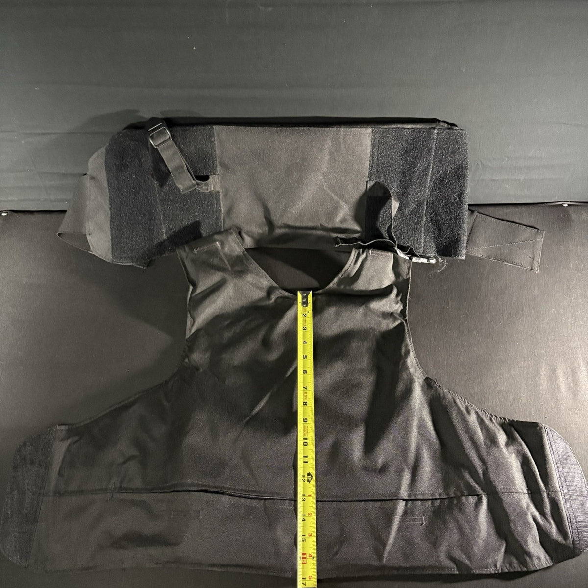 Tactical Body Armor Carrier Vest Size XL Black w/Pouches, Pockets, Waistband
