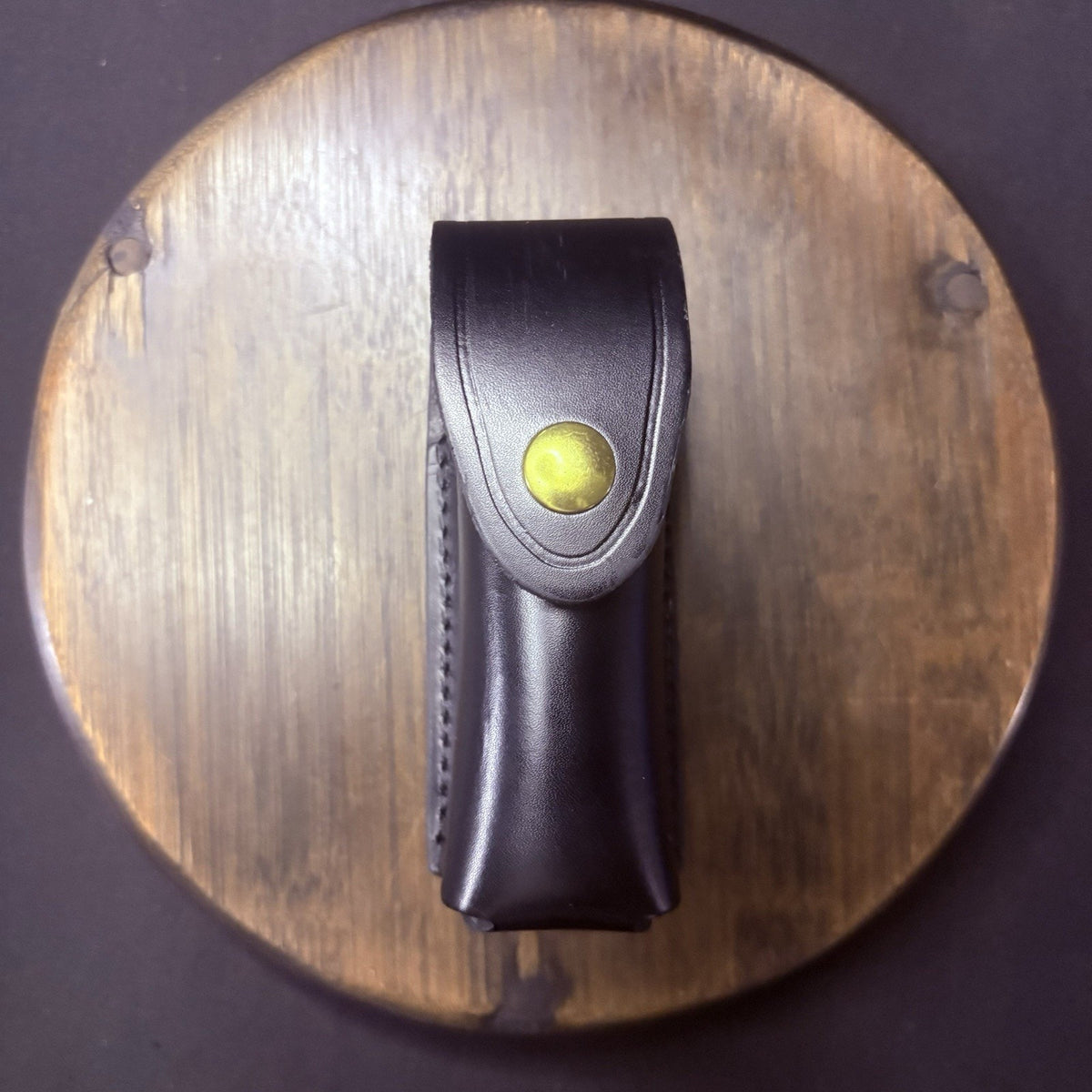 Galls Defensive Spray Pouch Size: Mark III Plain Black Leather, Brass Snap