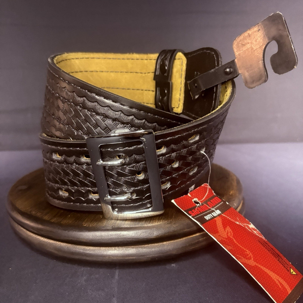 Safariland Model 87 Duty Belt - Size 30" - Sued Lined Basketweave - Black/Chrome