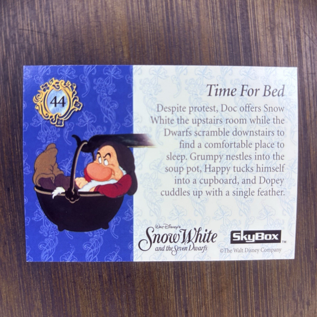 1994 SkyBox Disney Snow White "Time For Bed" #44 High Grade Trading Card