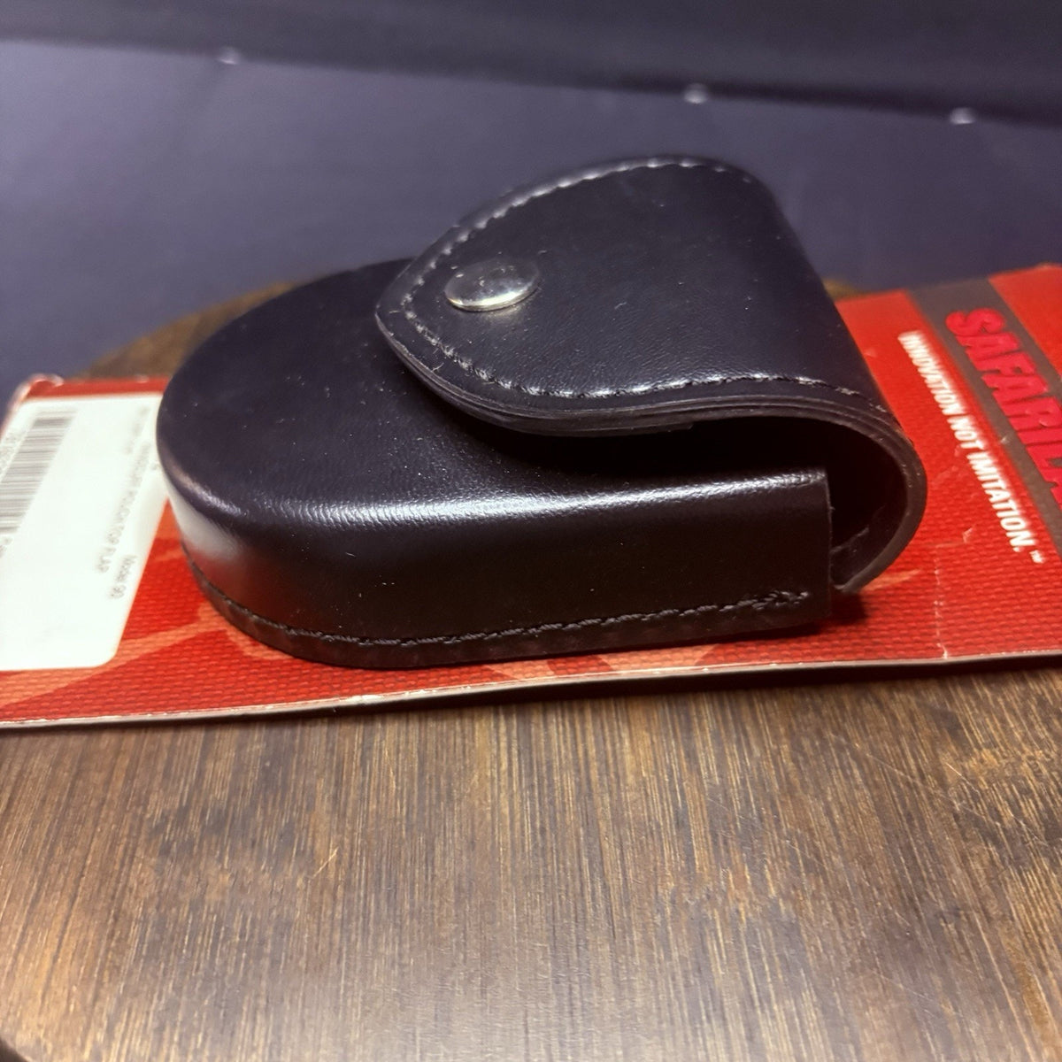 Safariland Handcuff Case 90-2 Plain Black Leather Chrome Snap For Duty Belt