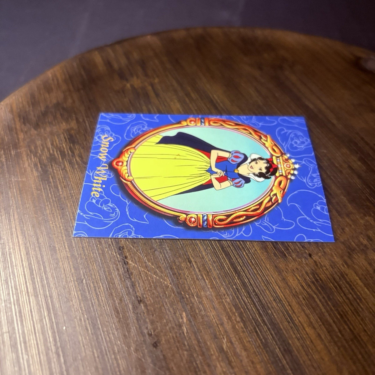 1994 SkyBox Disney's Snow White #63 "SNOW WHITE" High Grade Trading Card