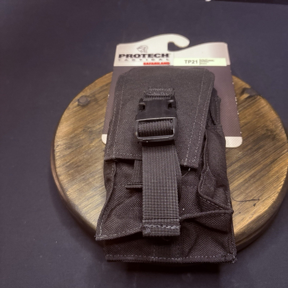 Safariland Protech TP21A Universal Radio Pouch with Bungee Closure Universal