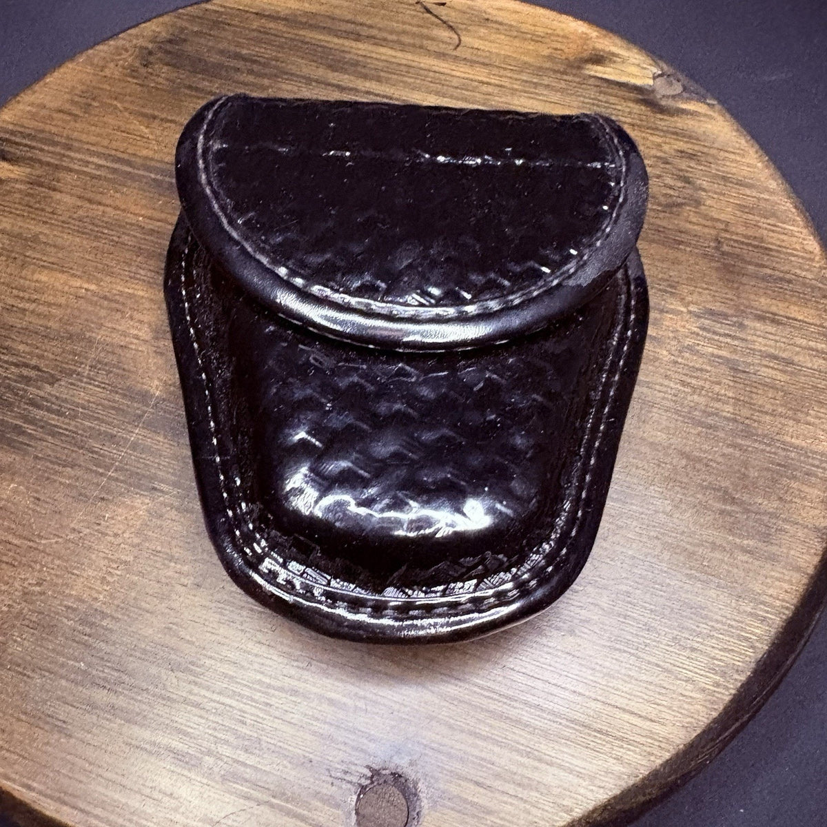 Bianchi Handcuff Case 7900 Basketweave AccuMold Size 1 #22063 GLOSS Black