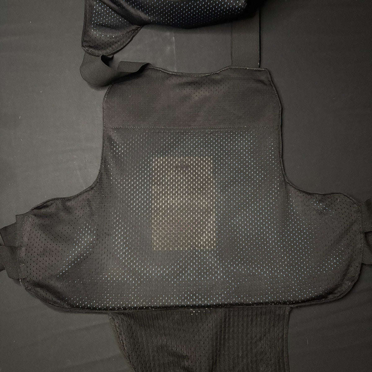 American Body Armor Bullet Proof Vest Level 2 (II) Size Medium (M) Concealable