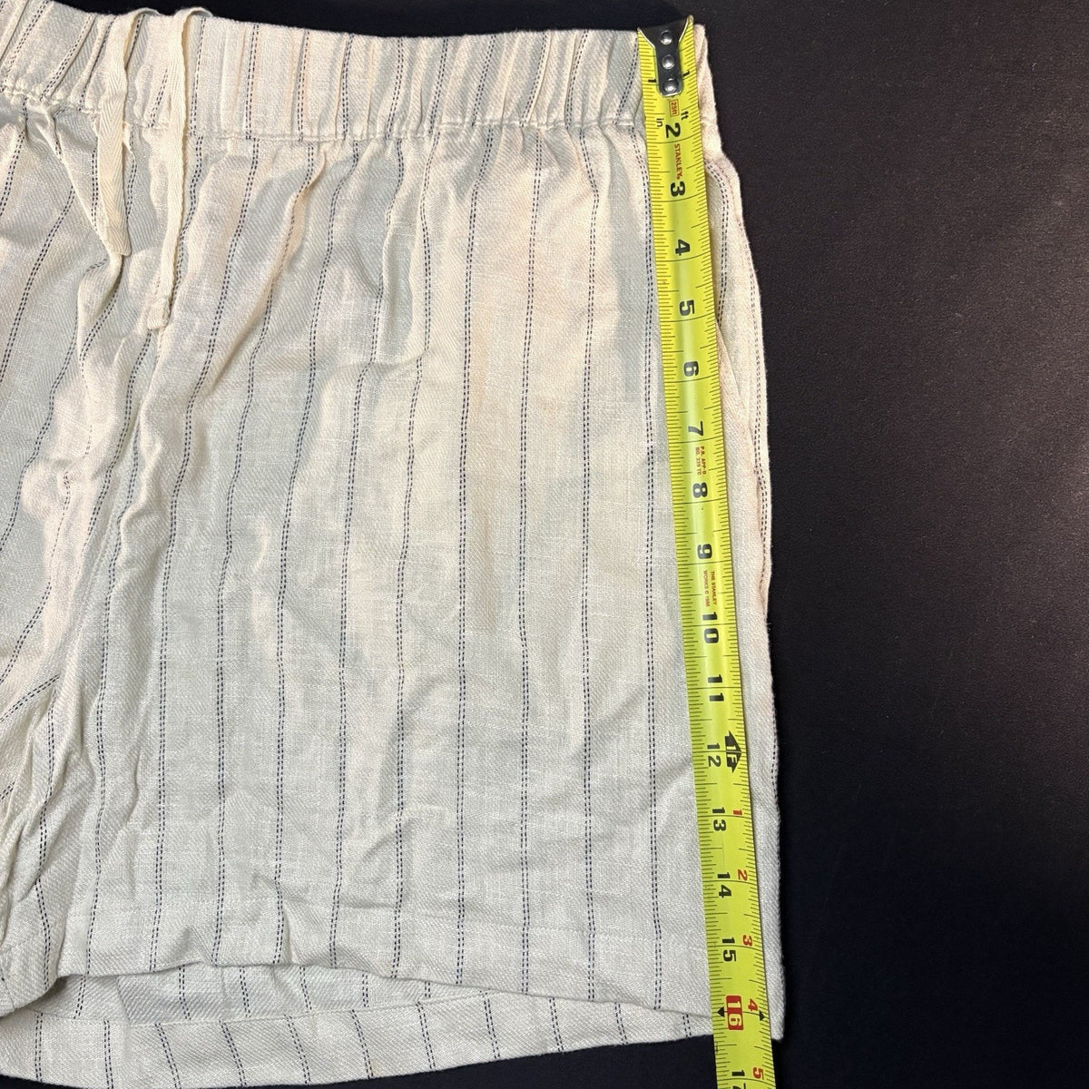 BLANKNYC Linen Blend Stripe Shorts Size Large High Rise Elastic Waist 5" Inseam