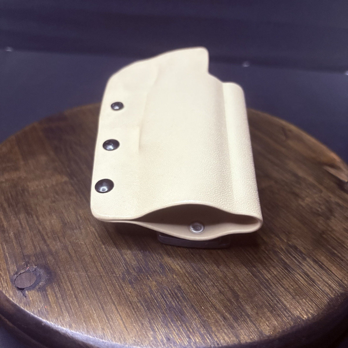 Dawson 1911 Kydex Holster RH OWB Desert Tan Hand Engraved Double Belt Loop RARE