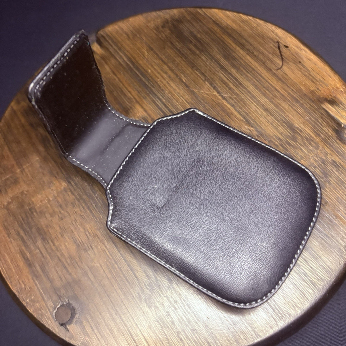 Blackberry Leather Phone Case with Swivel Belt Clip and Magnetic Closure Flap