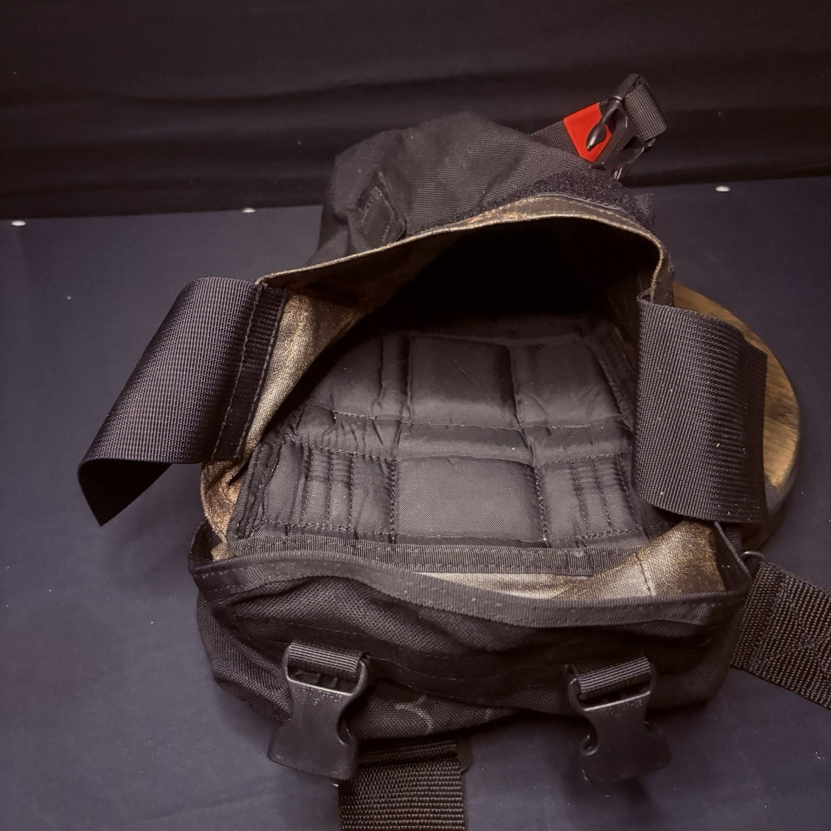 Gas Mask Or Large Utility Pouch EMT Tactical Military Hunting Black Nylon Case