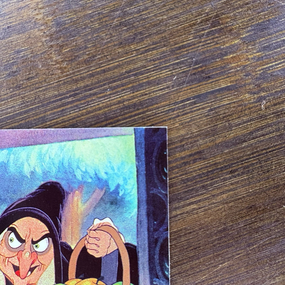 1994 SkyBox Disney Snow White #46 "Have a bite" High Grade Trading Card