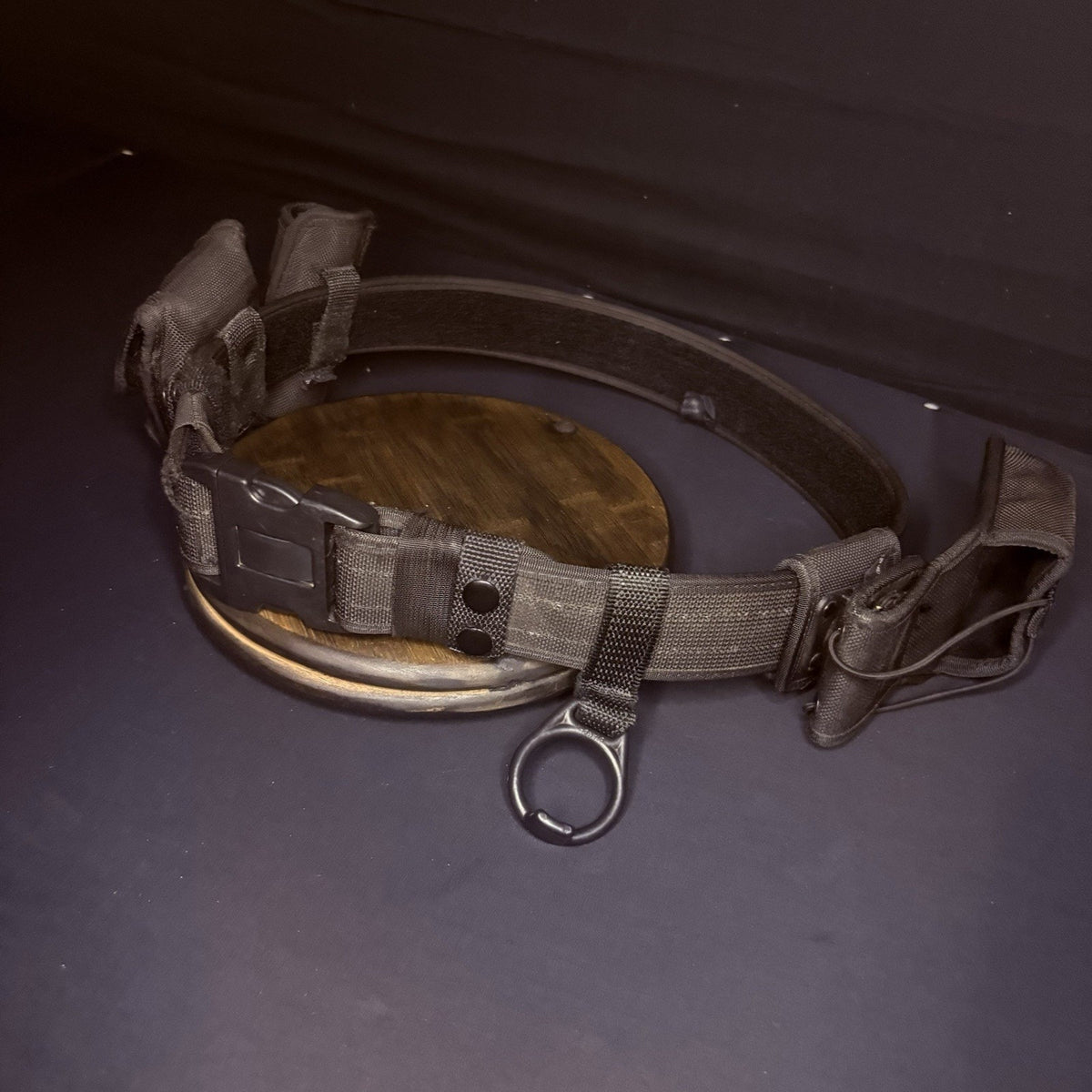 Bianchi Nylon Duty Belt 34"-40" w/Double Handcuff, Baton, Mace, Radio Holster