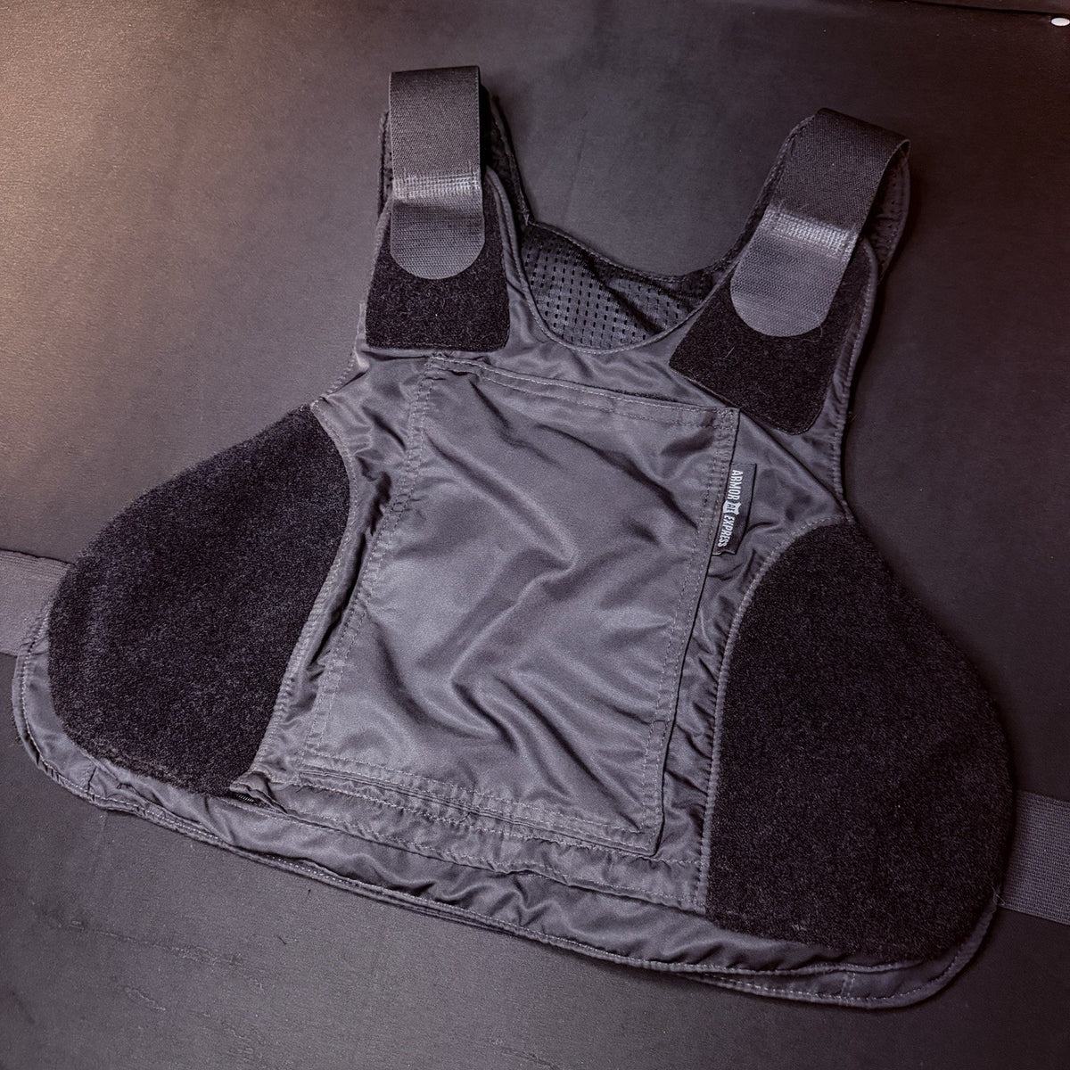 Armor Express Women's Concealable Carrier Vest Size Small Black w/Straps