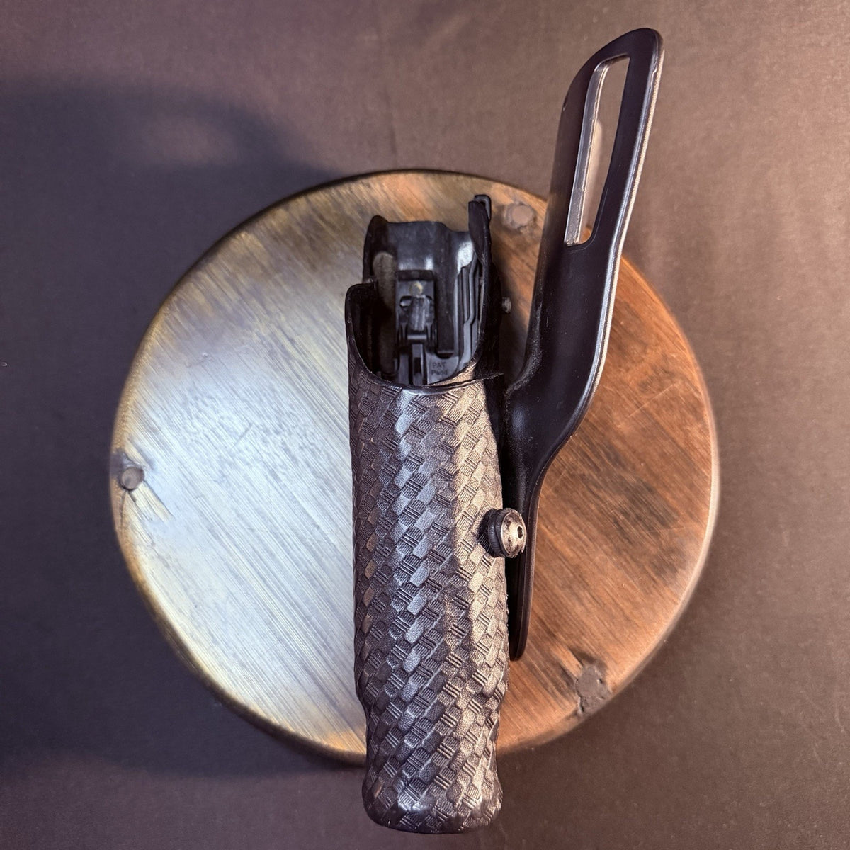 Safariland 6395 Glock Duty Holster ALS Lvl 1 Glock 17/22 w/Light Basketweave RH