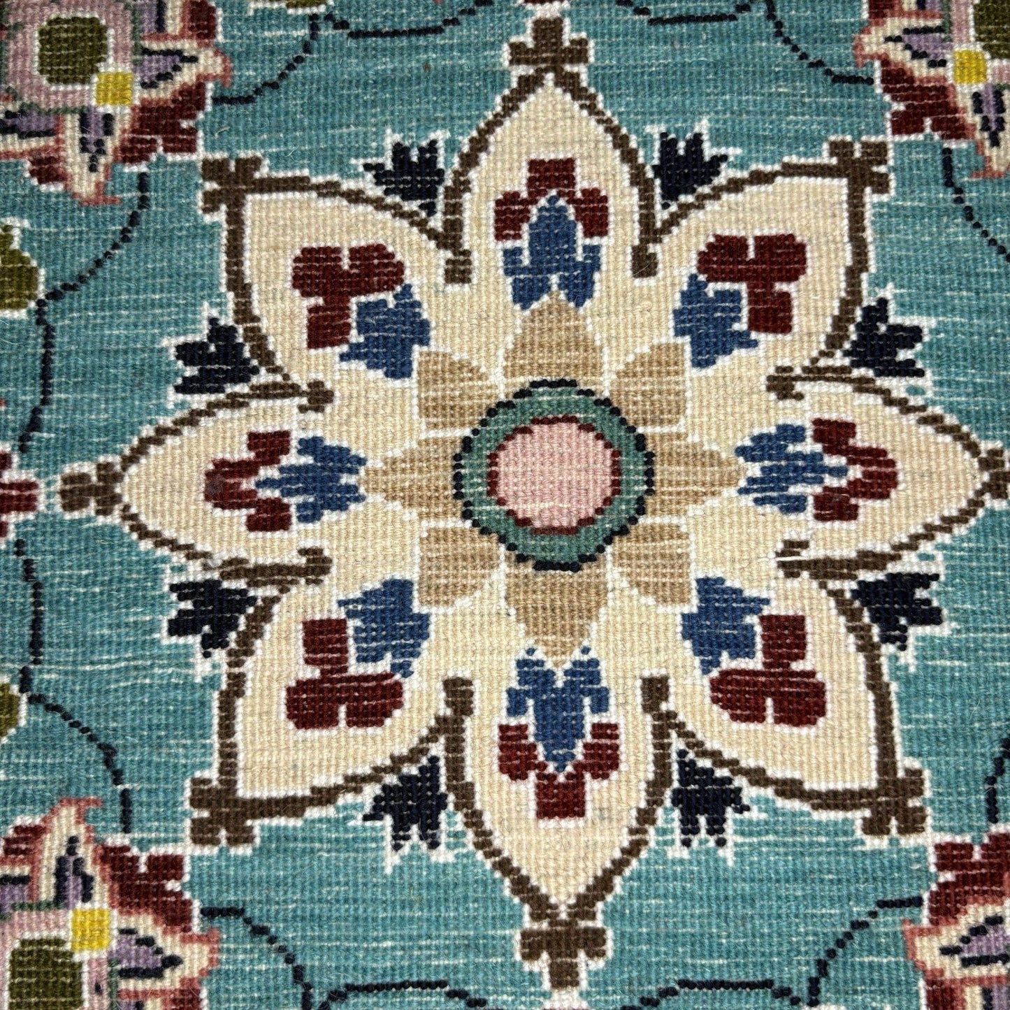 Persian Nain Round Medallion Rug Hand Knotted Size 20”x20” Or 50cm Blue Rug