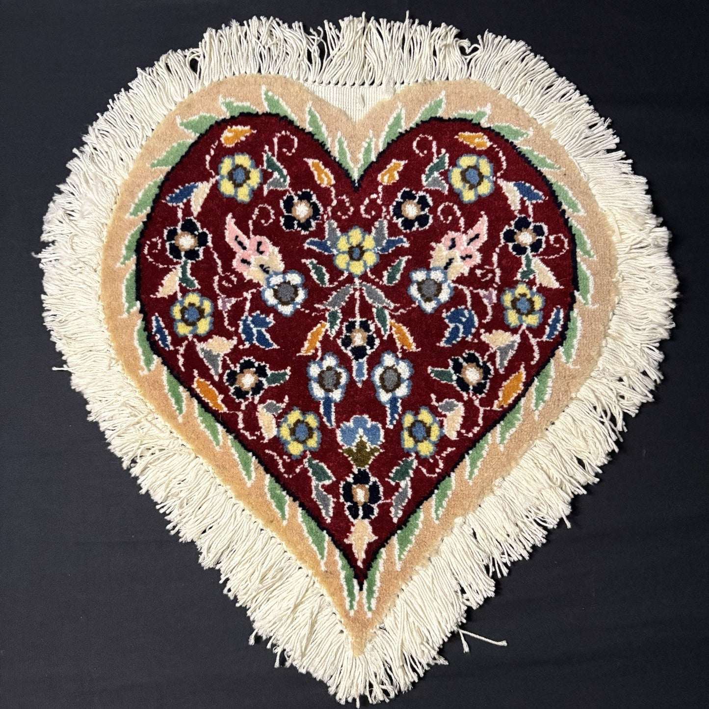 Heart Shape Rug Red w/Flowers Hand Knotted 14”x13” RARE 240 KPSI0