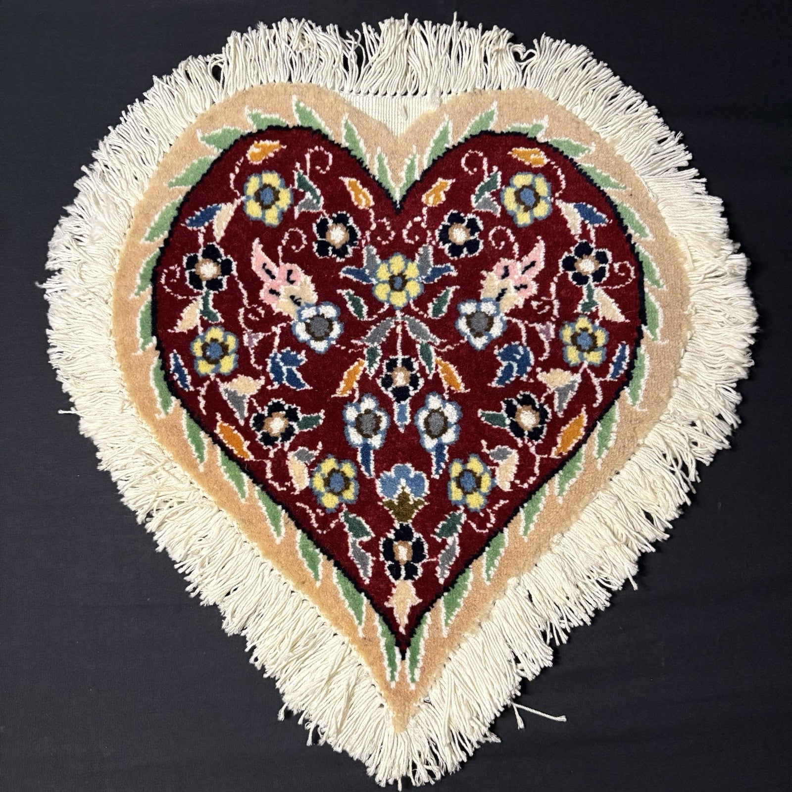 Heart Shape Rug Red w/Flowers Hand Knotted 14”x13” RARE 240 KPSI0