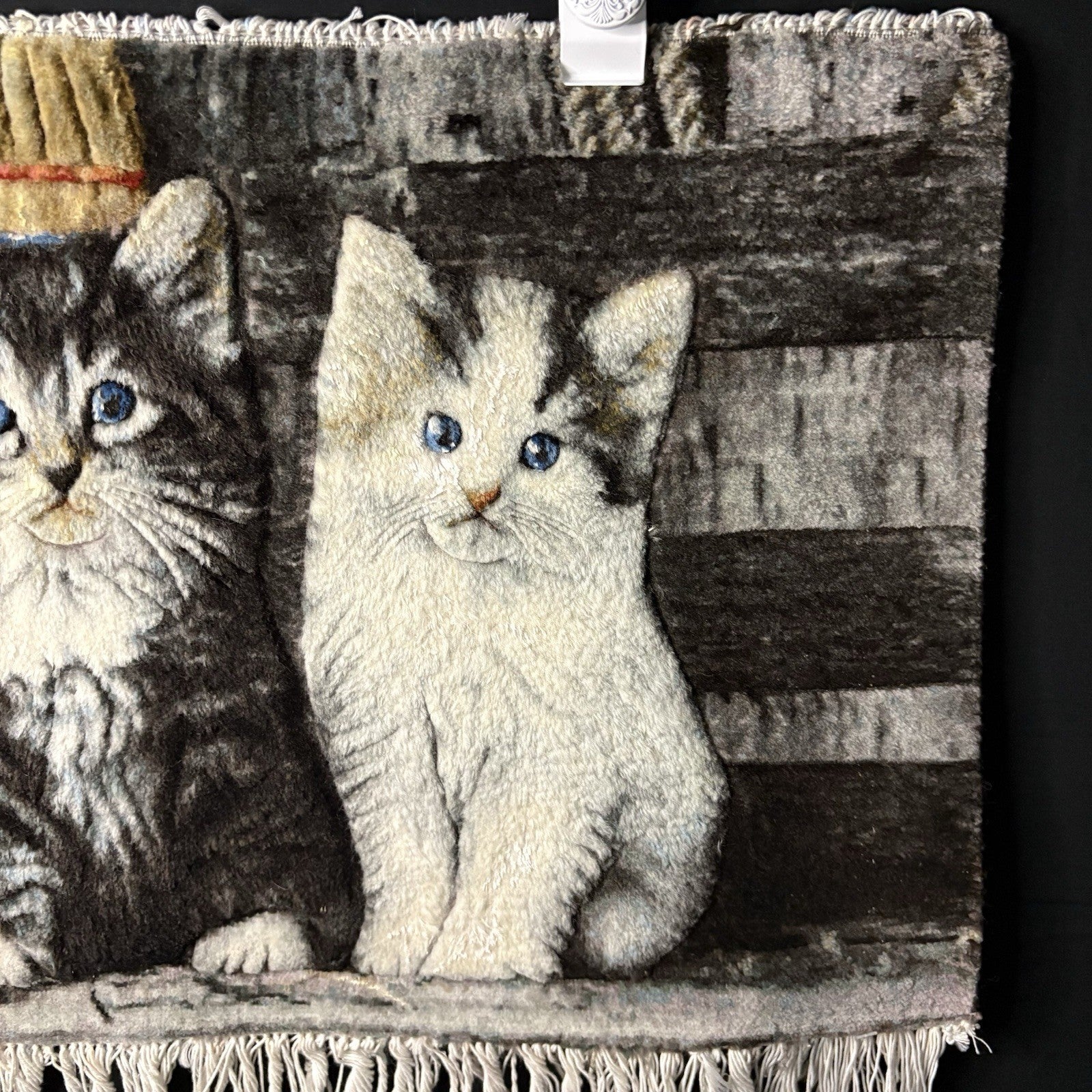 Persian Pictorial Rug 3D Kittens Tabrizz Hand Knotted 24”x16” w/Rug Hangers4