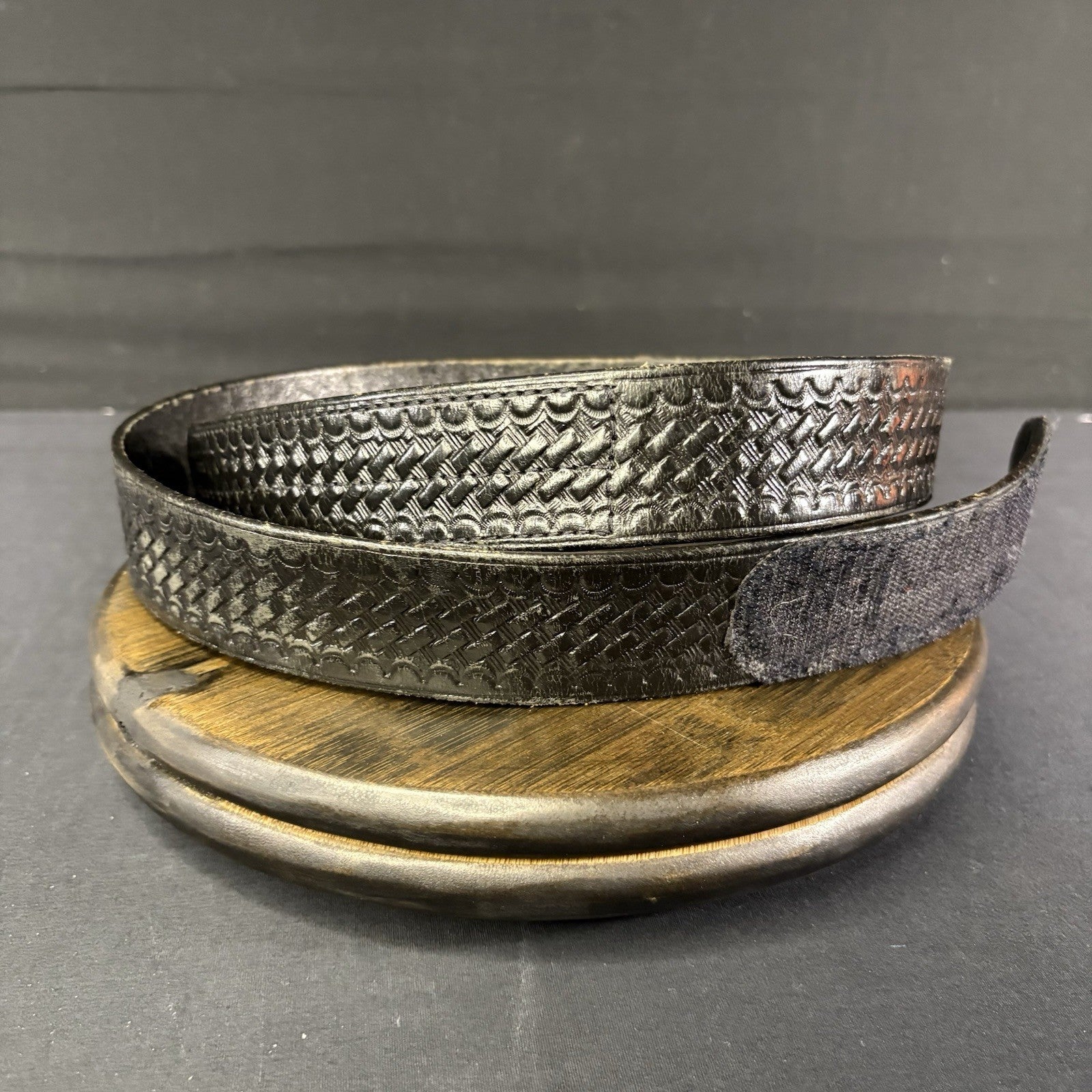 Bianchi  Buckless Duty Belt 34" Waist Black Basket Weave Leather4