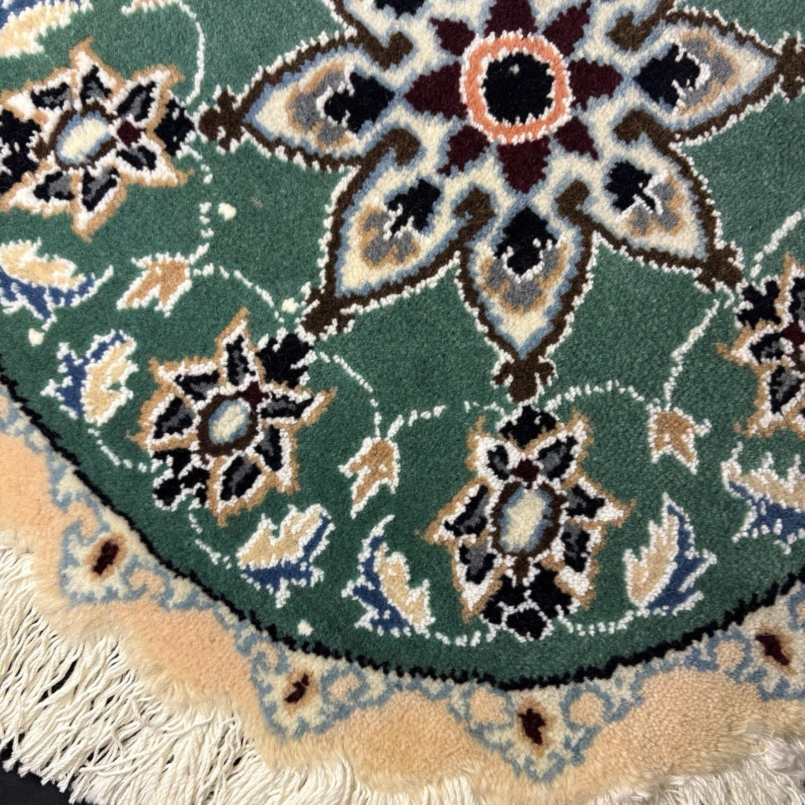 Round Rug Size 18”x18” Or 45cm Blue Medallion Hand Knotted Rug4