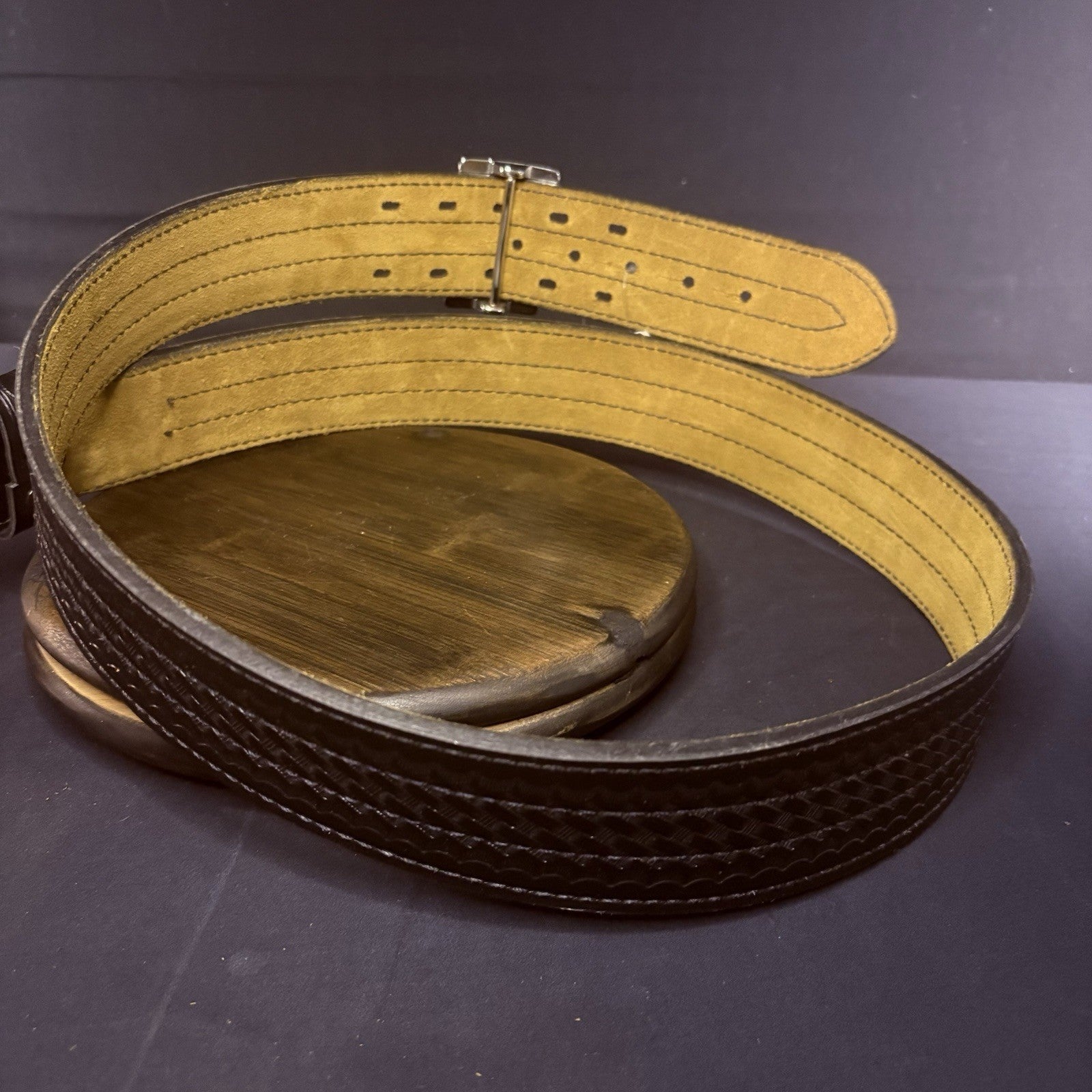 Safariland Model 87 Sam Browne Duty Belt - Size 48 - Basketweave - Black/ Chrome4