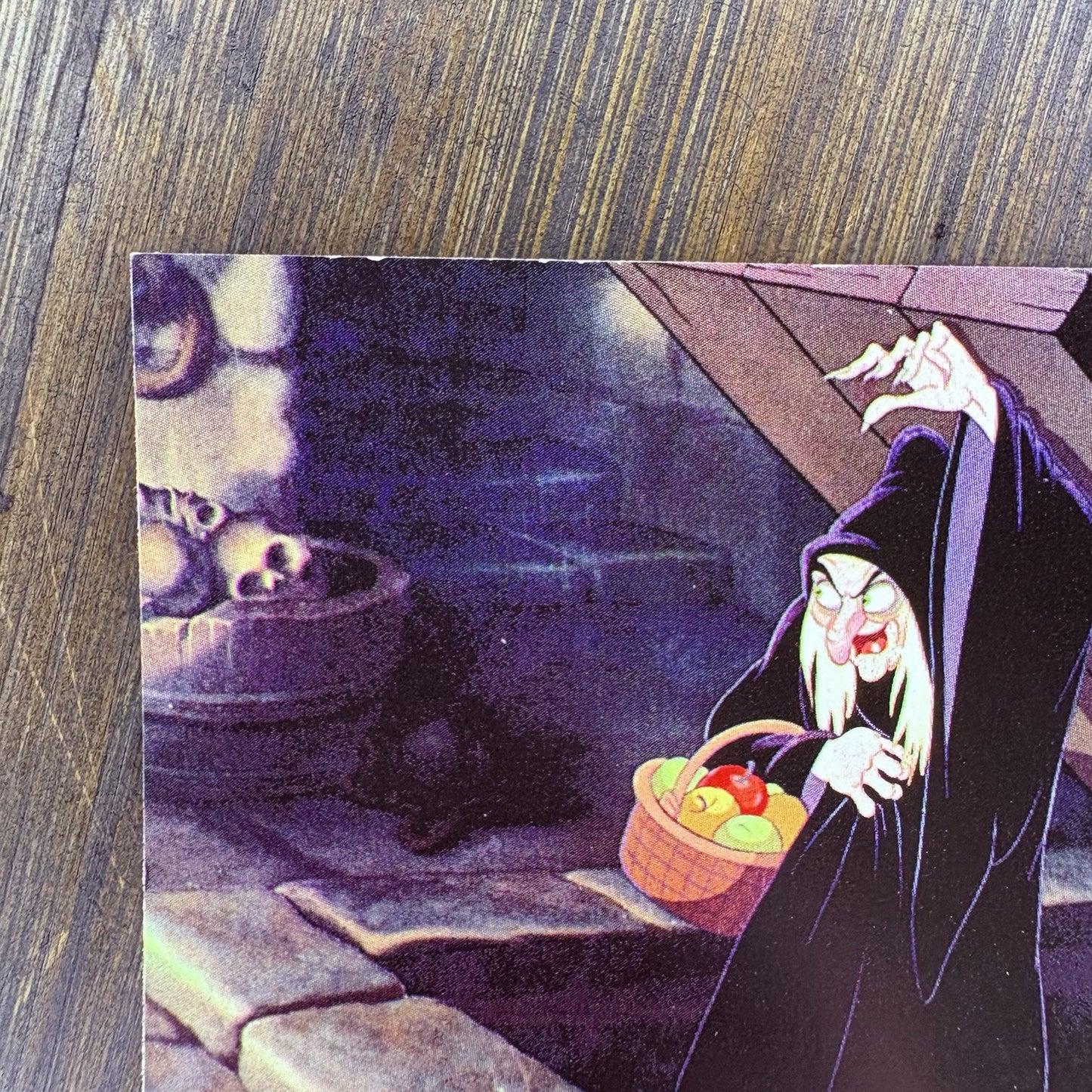 1994 SkyBox Disney Snow White #40 "A Dark Boat Ride" High Grade Trading Card5