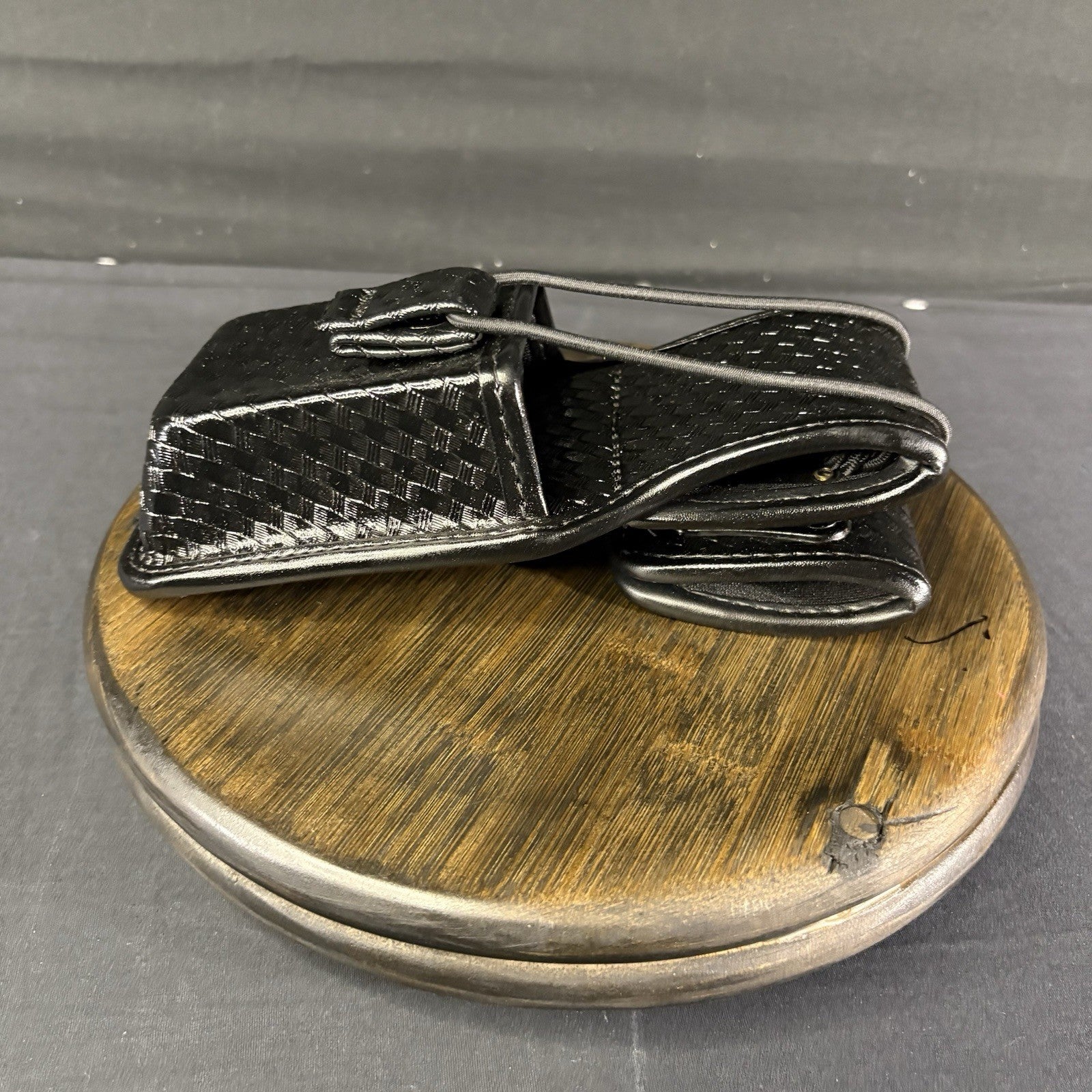 Bianchi Universal Radio Holder Swivel Back Accumold Elite Leather Basket Weave1