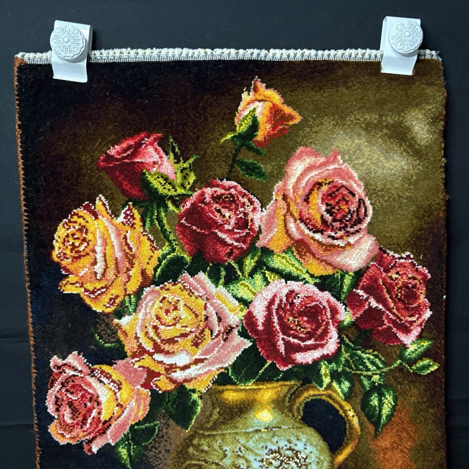 Pictorial Rug Hand Knotted Flower 23”x15” 58X38cm w/Rug Hangers9