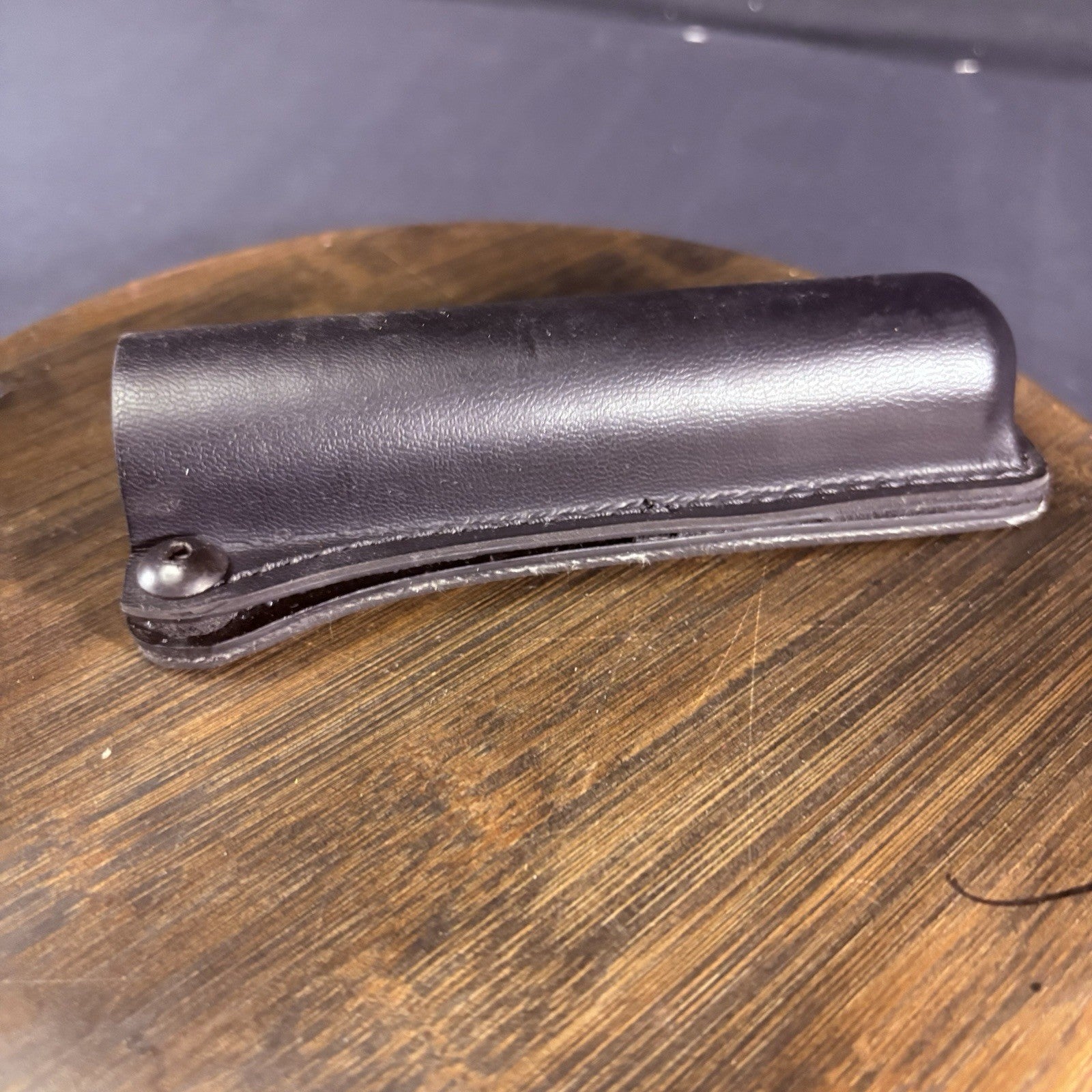 Safariland 35 Baton Holder Plain Black For 26" Foam Handle Batons 35-F26-29