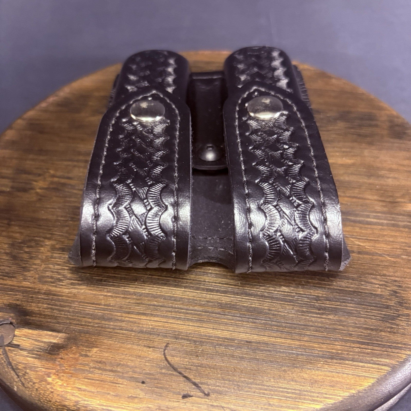 Safariland 77 Double Mag Pouch Leather Basket Weave Chrome Snap Glock 9mm .407