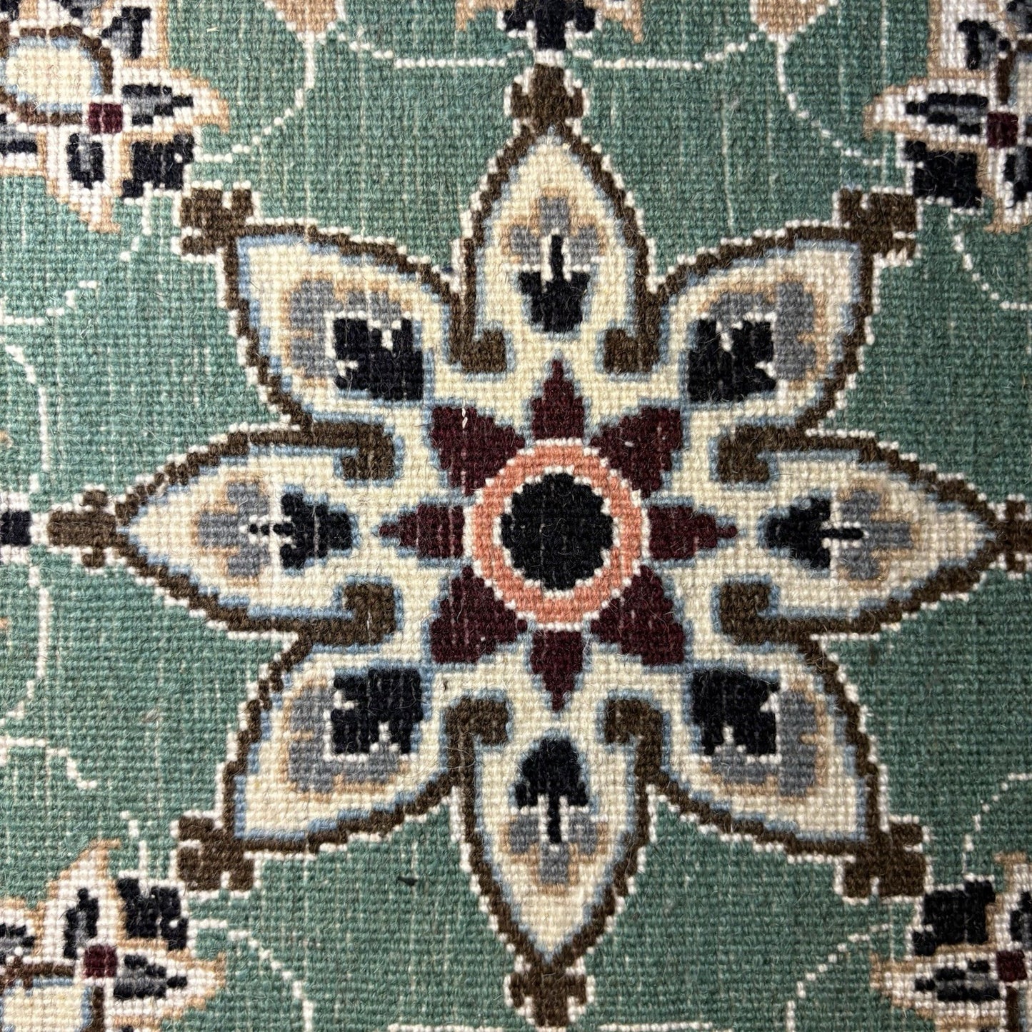 Persian Round Rug Size 18”x18” Or 45cm Blue Medallion Hand Knotted Rug12