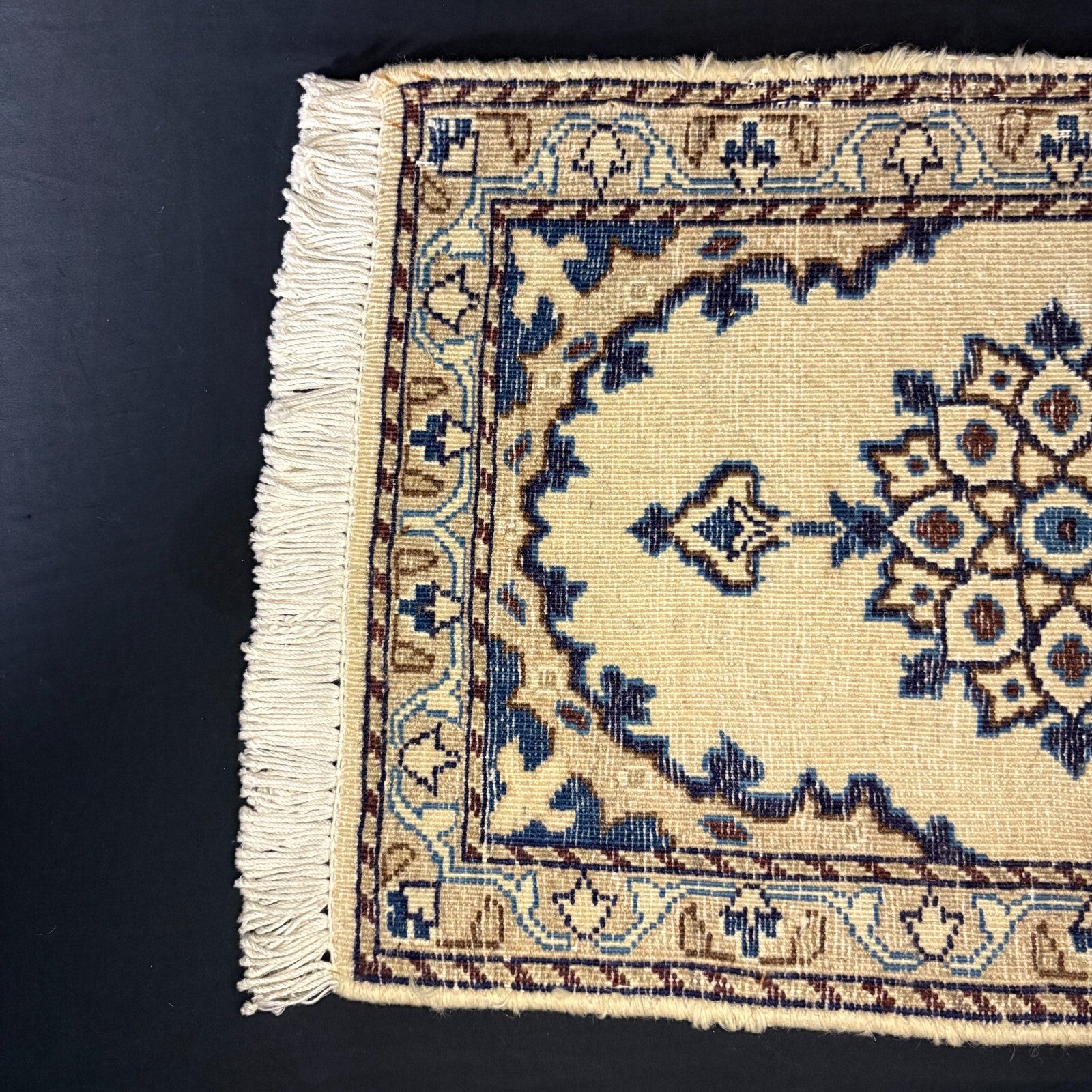 Persian Nain Rug Hand Knotted Blue Medallion 2'x1' or 23"x15" or 35cm X60cm 7
