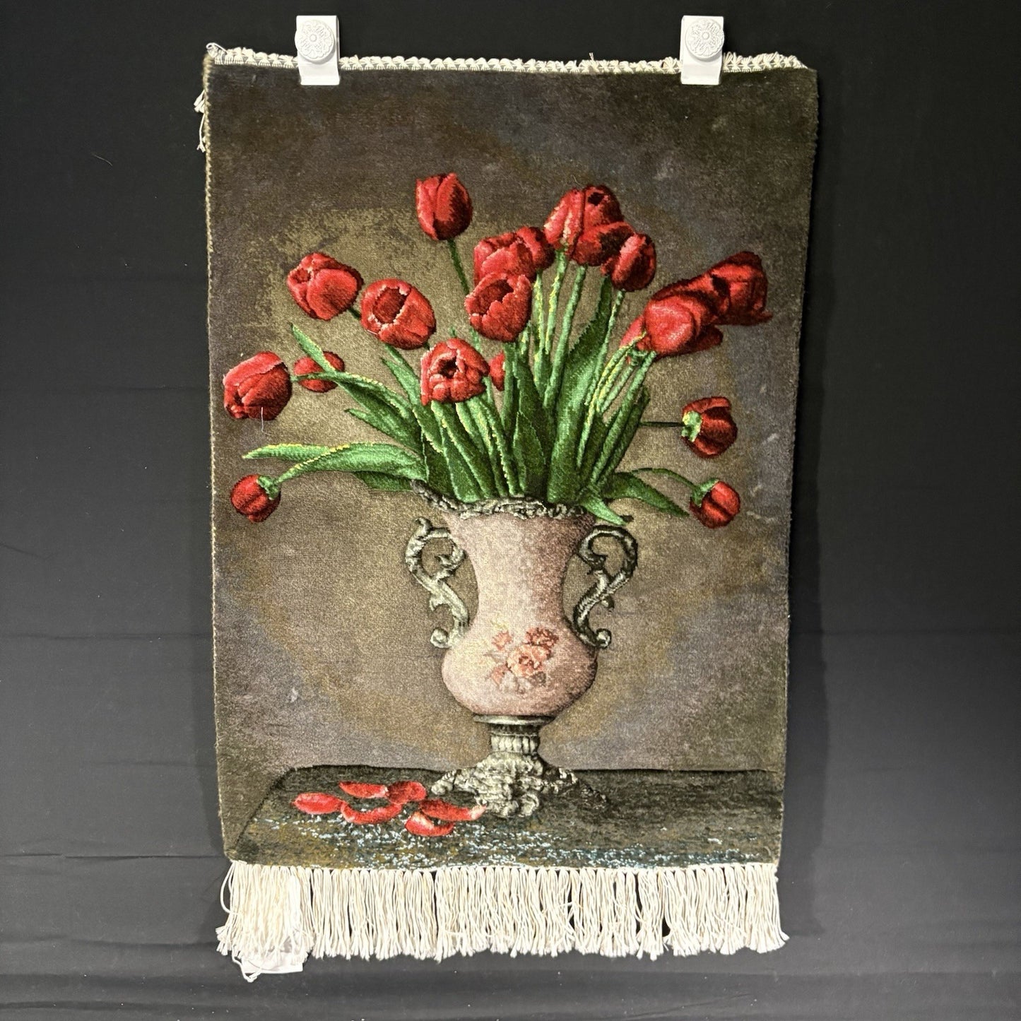 Pictorial Rug 3-D Tulips Hand Knotted 27”x 20”  w/Rug Hangers0