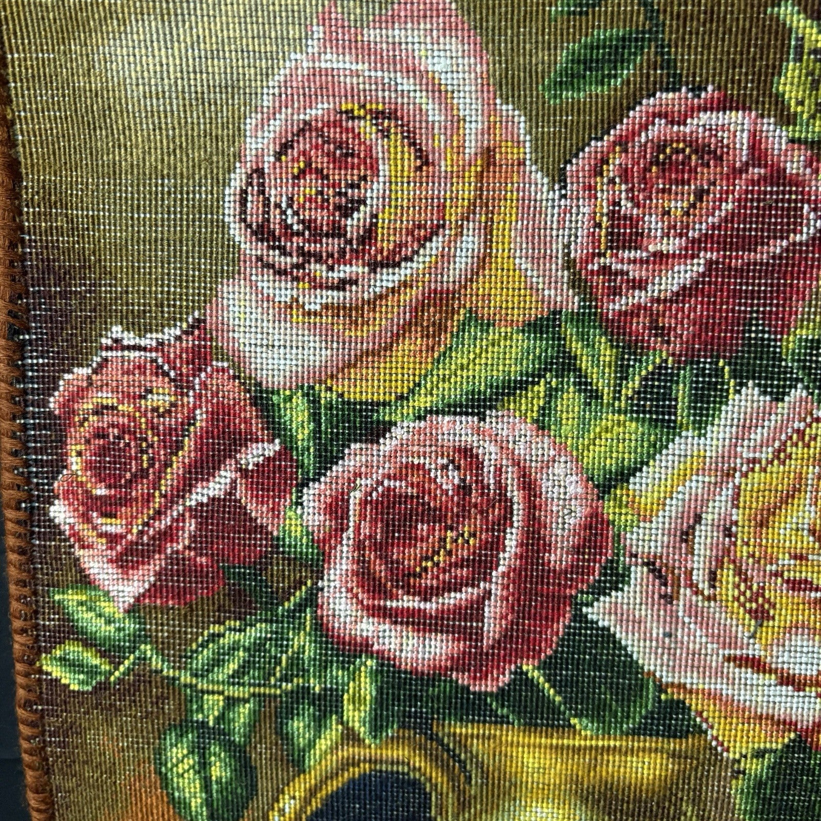 Pictorial Rug Hand Knotted Flower 23”x15” 58X38cm w/Rug Hangers23